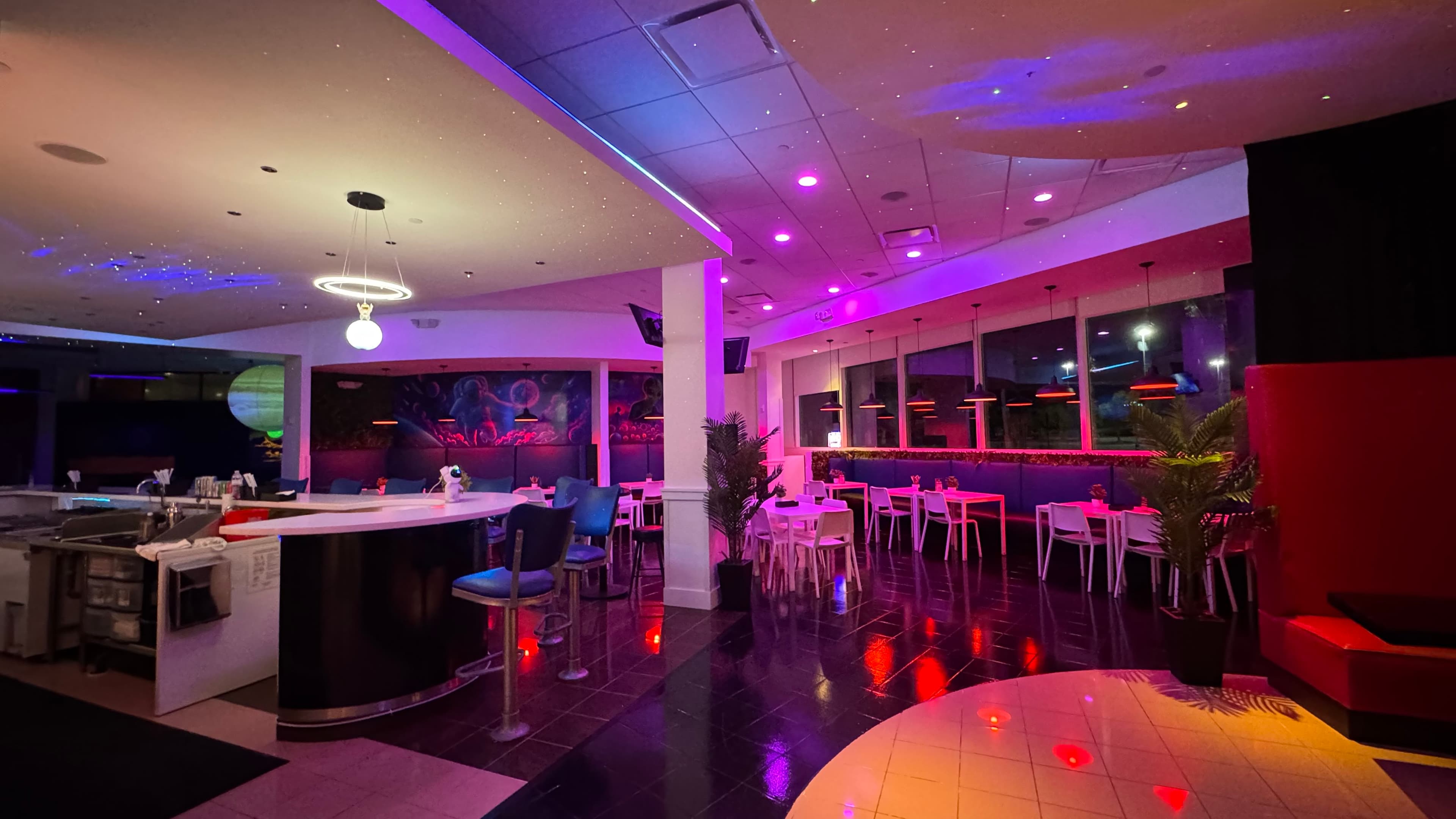 Cosmic Restaurant Alpharetta - Image 10