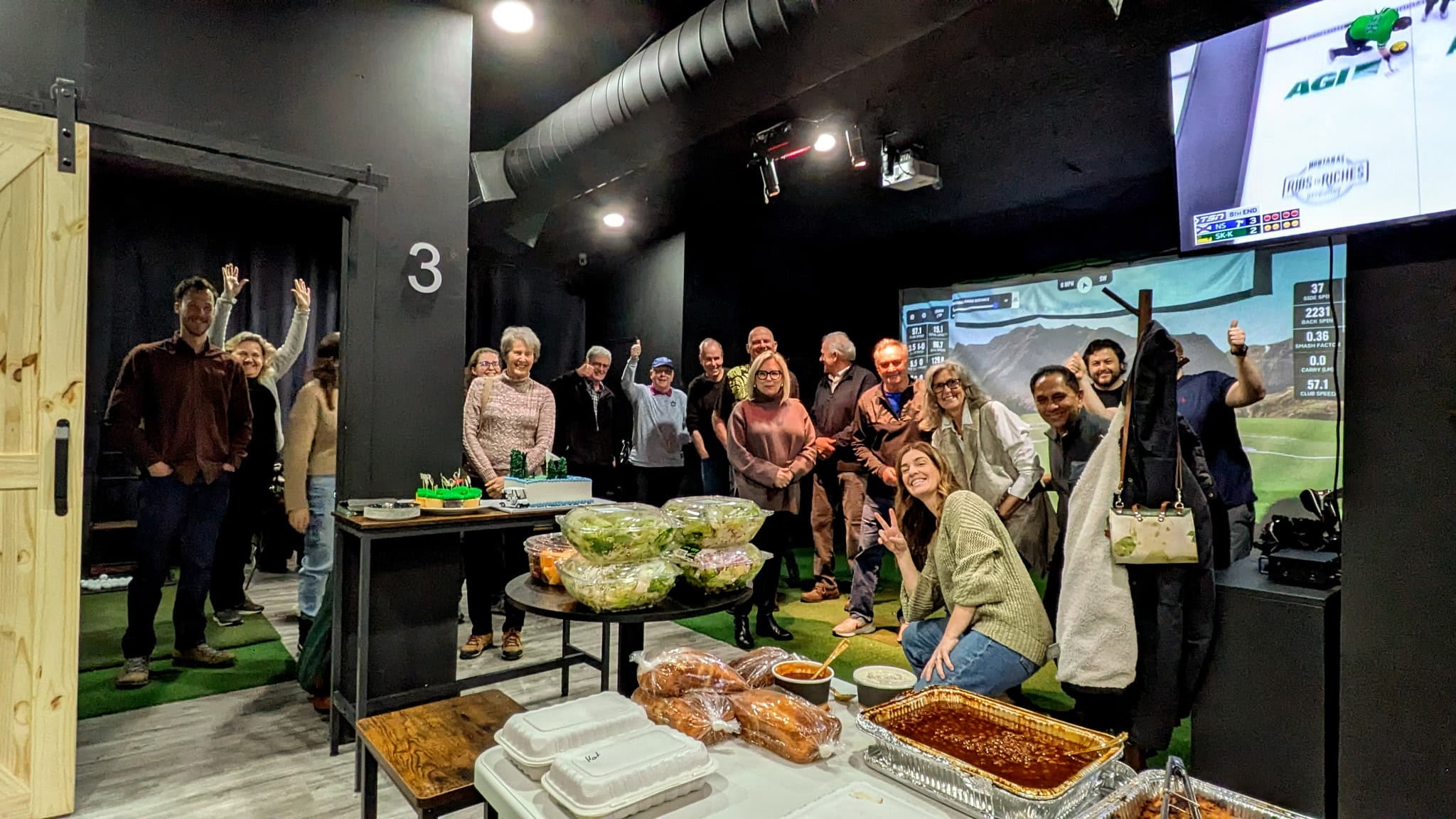 Club X Indoor Golf - Image 4