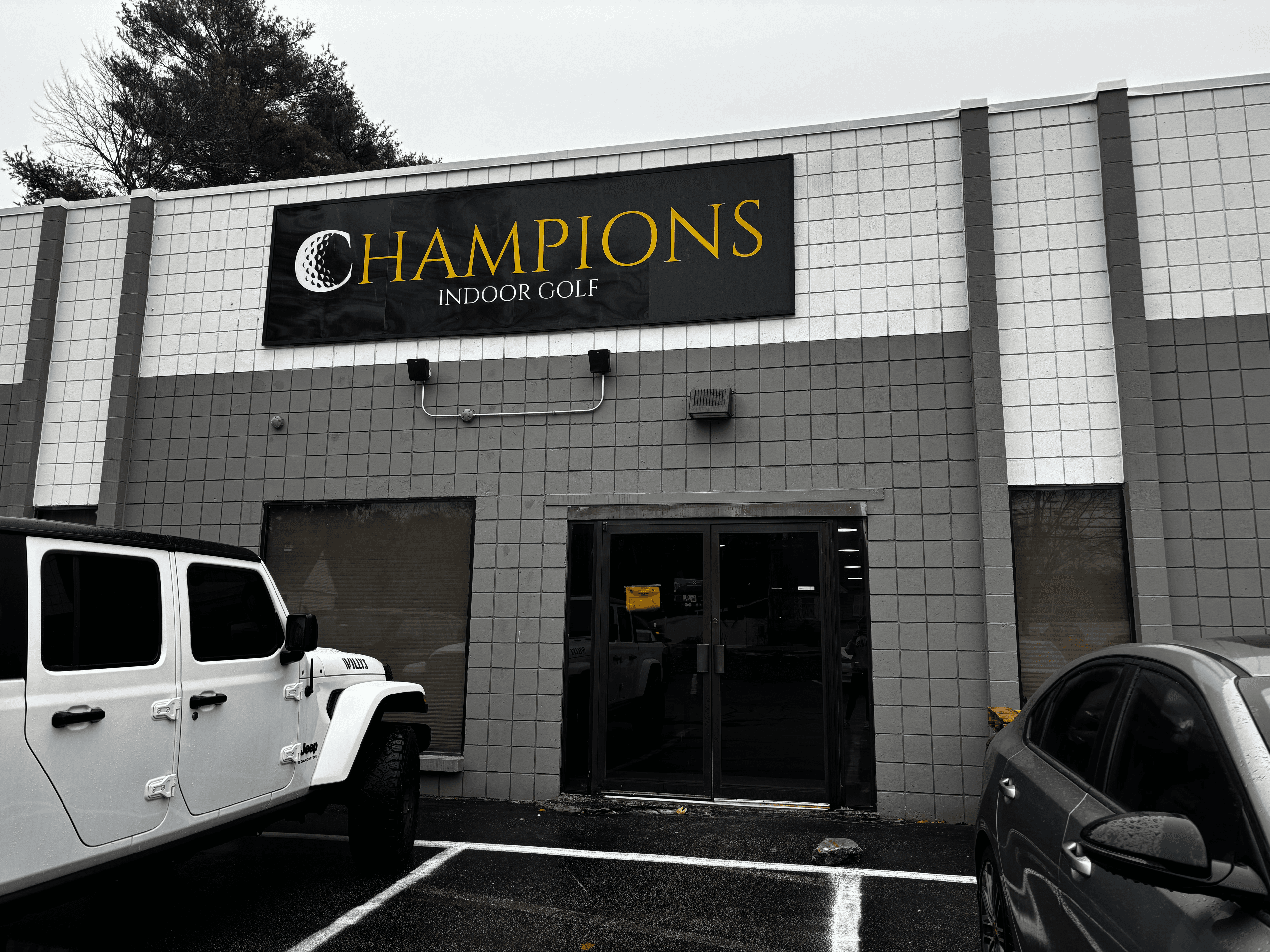 Champions Indoor Golf - Norton - Image 1