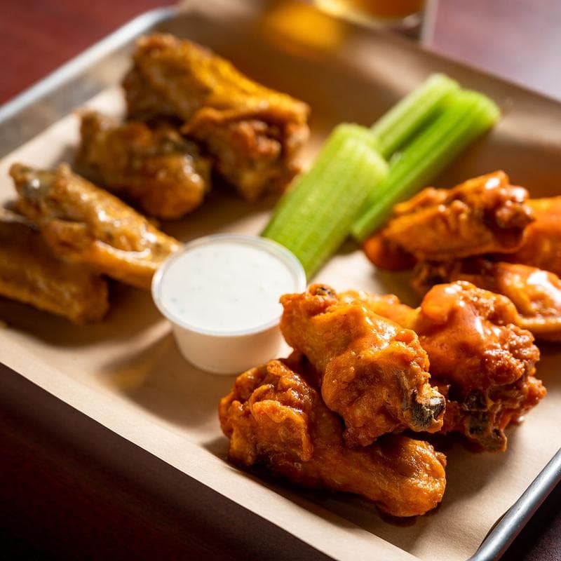 Sidelines Sports Pub - Image 3