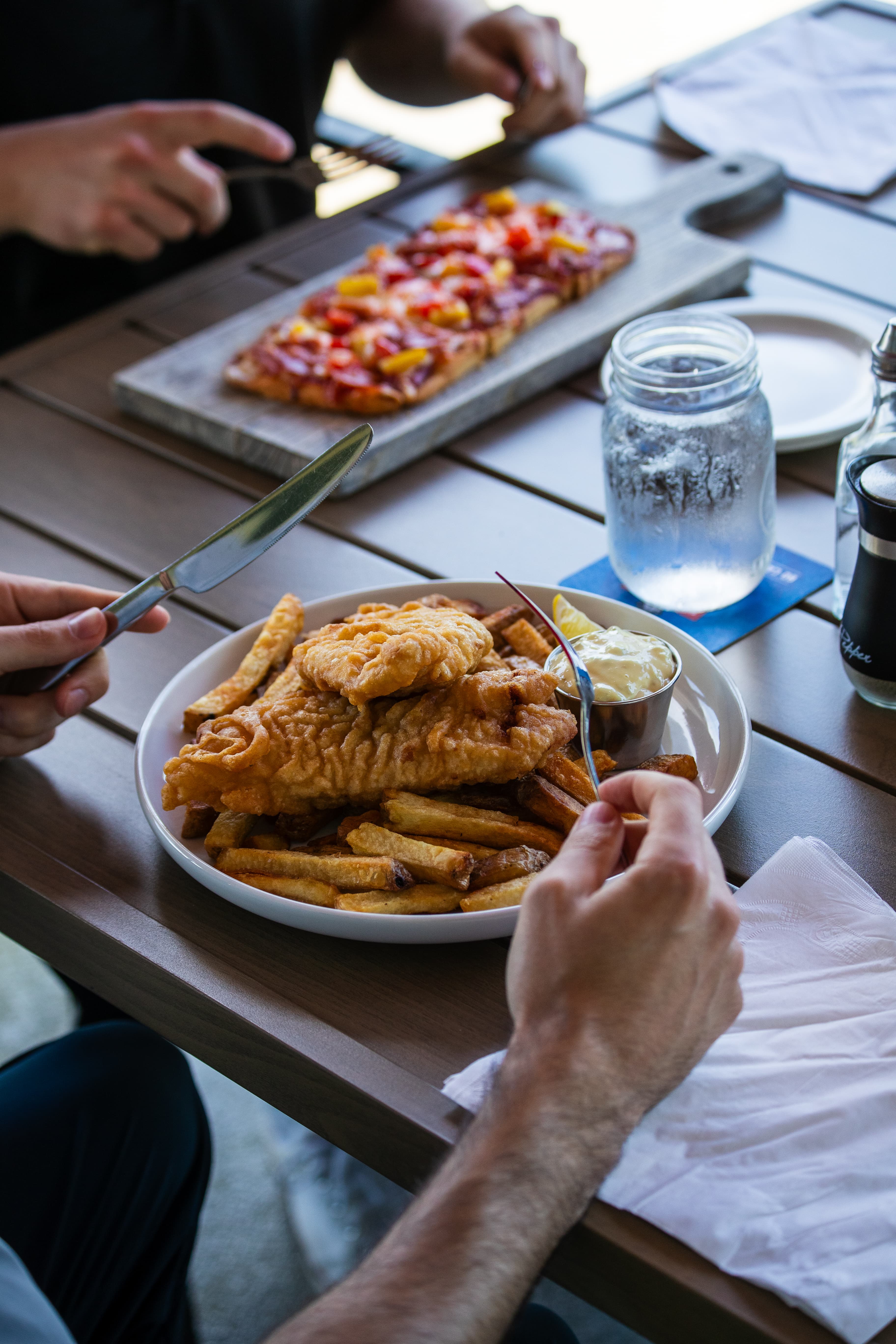 Blue Heron Bar and Grill at Pitt Meadows Golf Club - Image 2