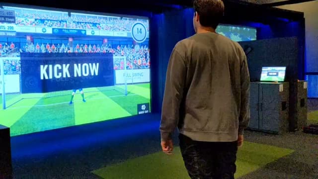 Brookfields Indoor Golf & Lounge - Image 2