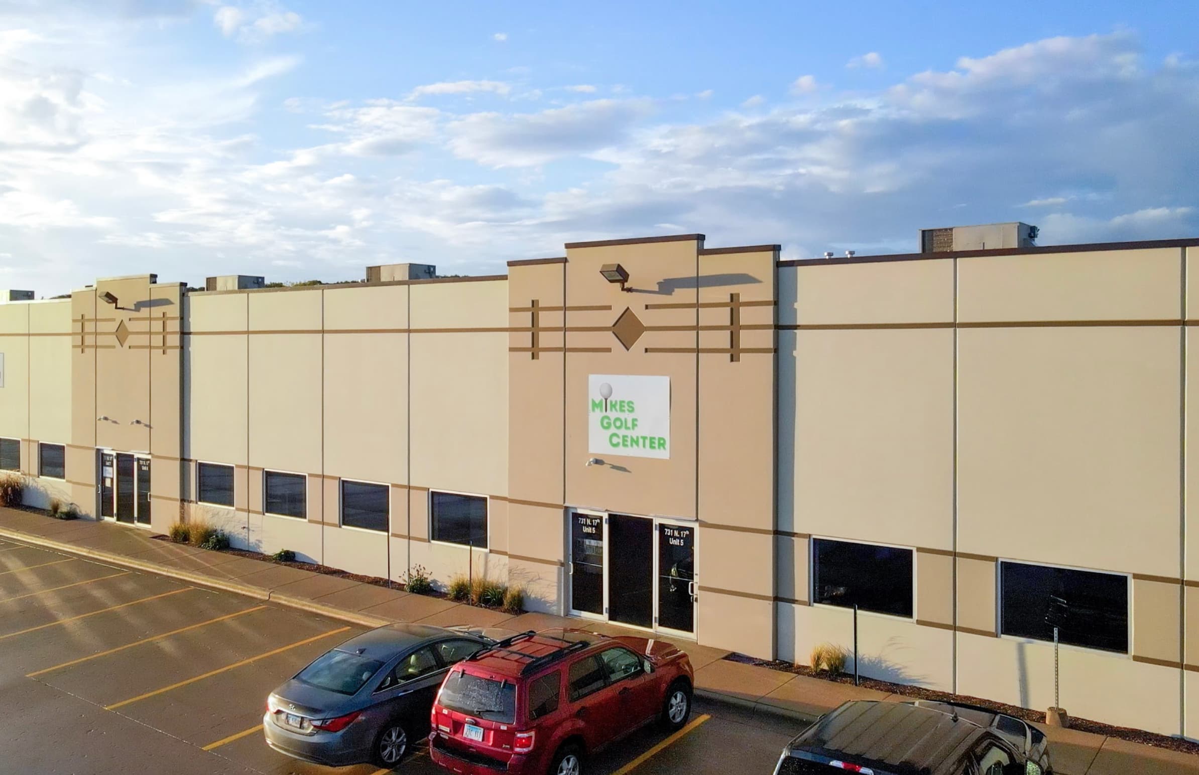 Mikes Golf Center - Image 9