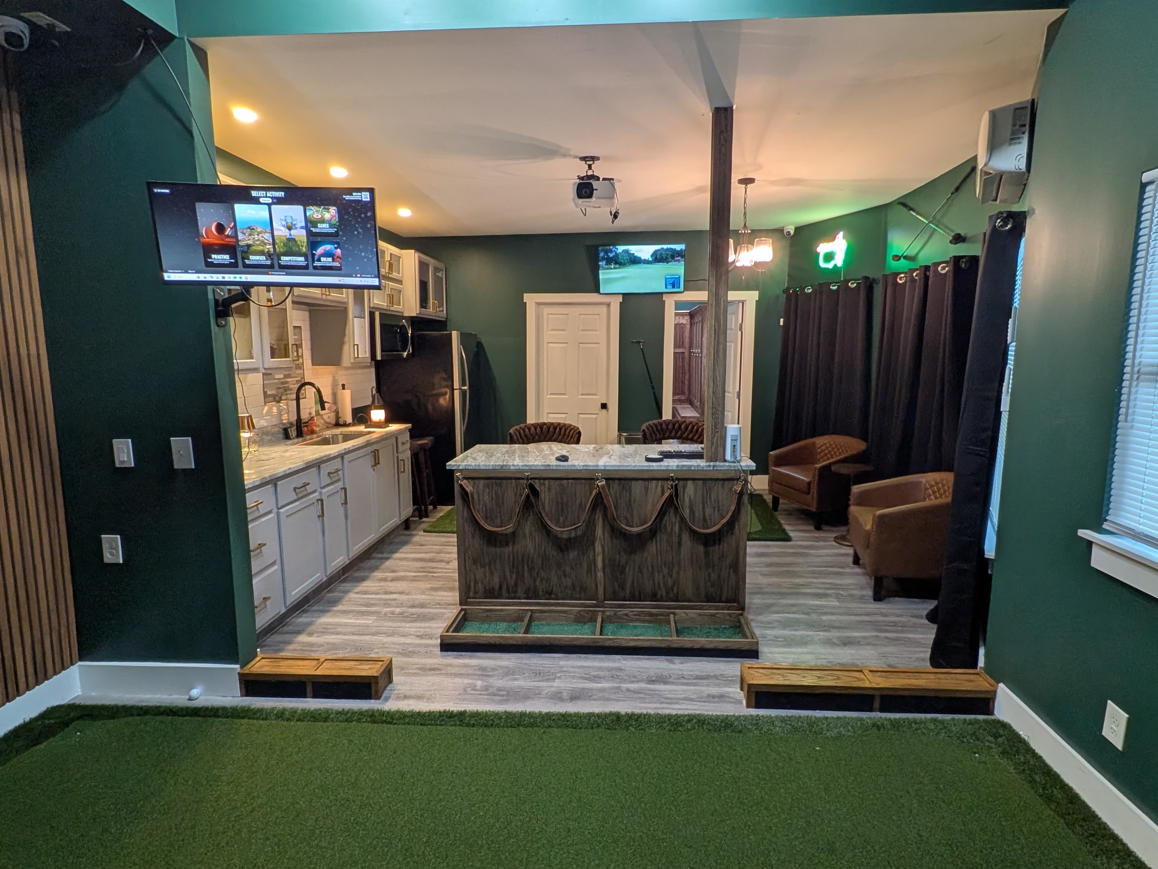 The Masters Lounge - Image 4