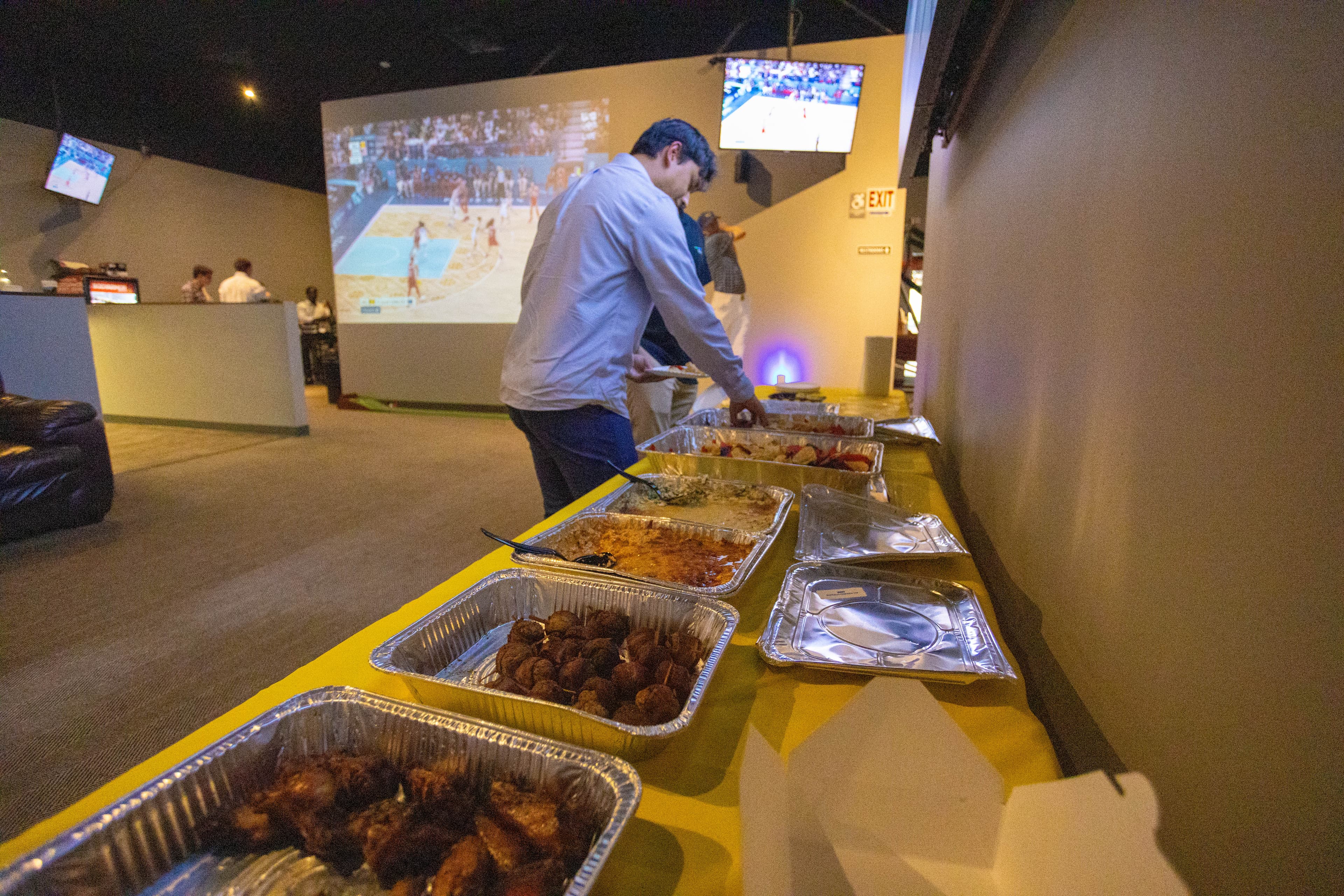 Oakwood Virtual Golf - Image 10