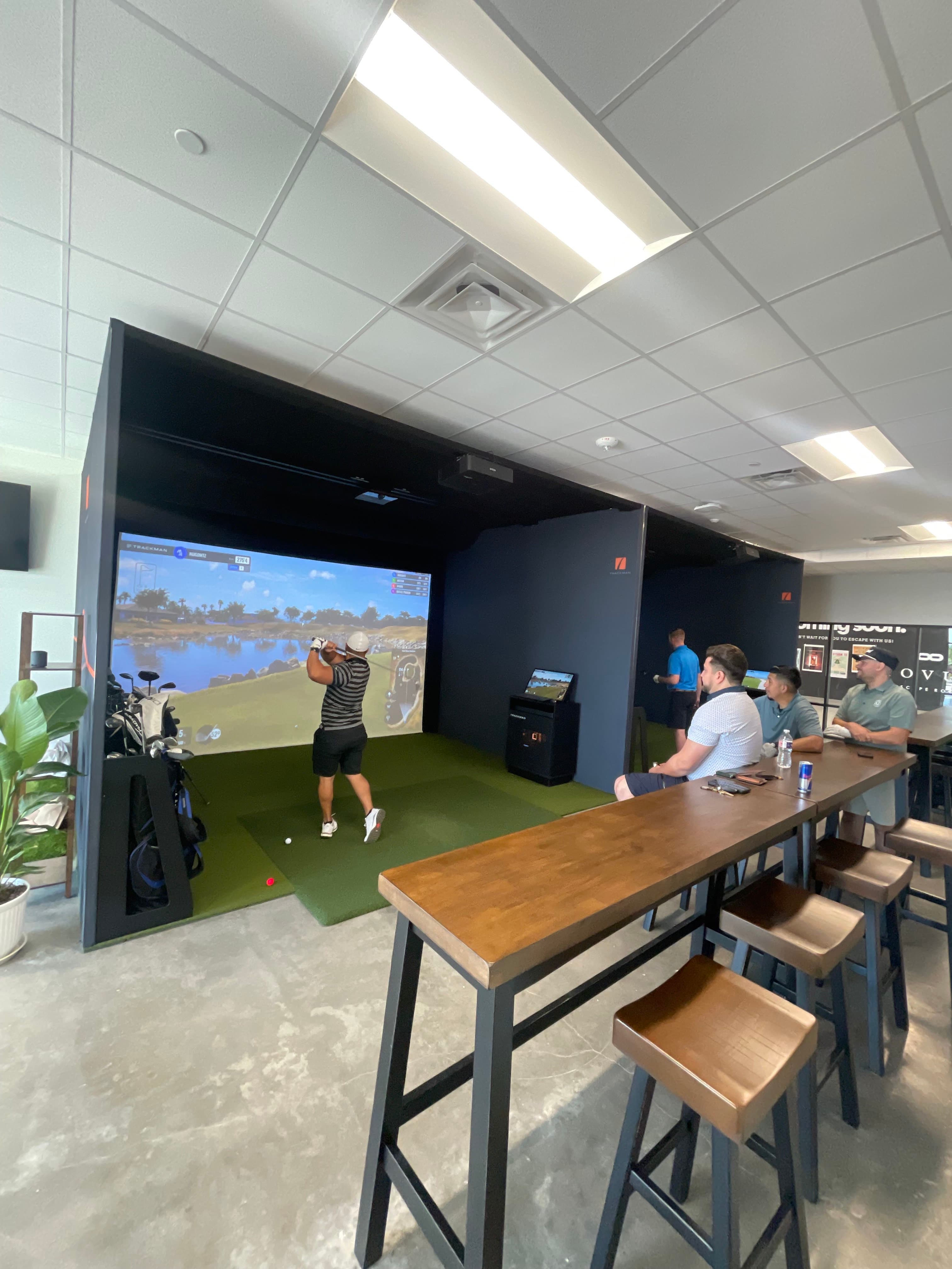 Pin High Indoor Golf Club - Image 1