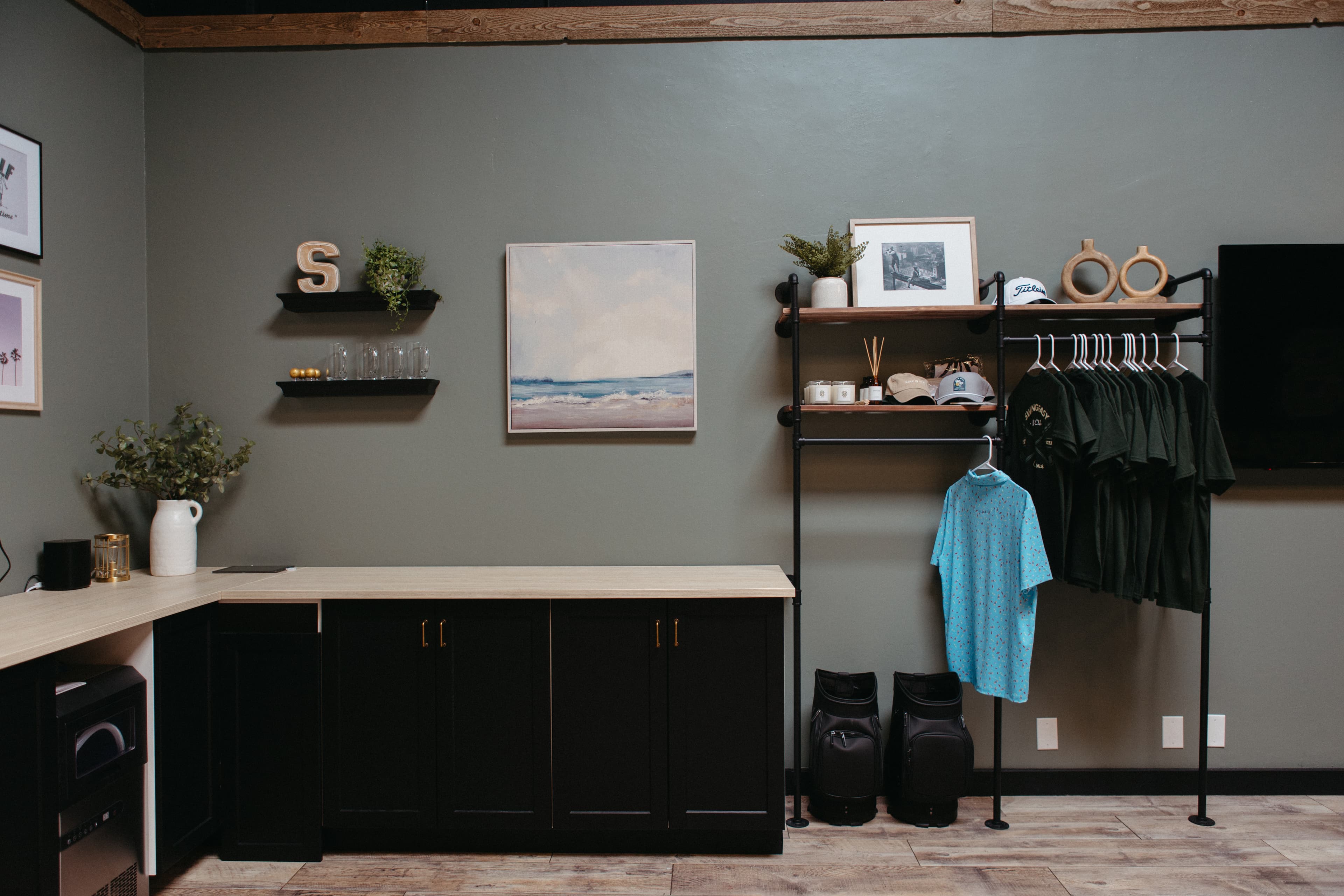 Swingeasy Golf Club - Costa Mesa - Image 1