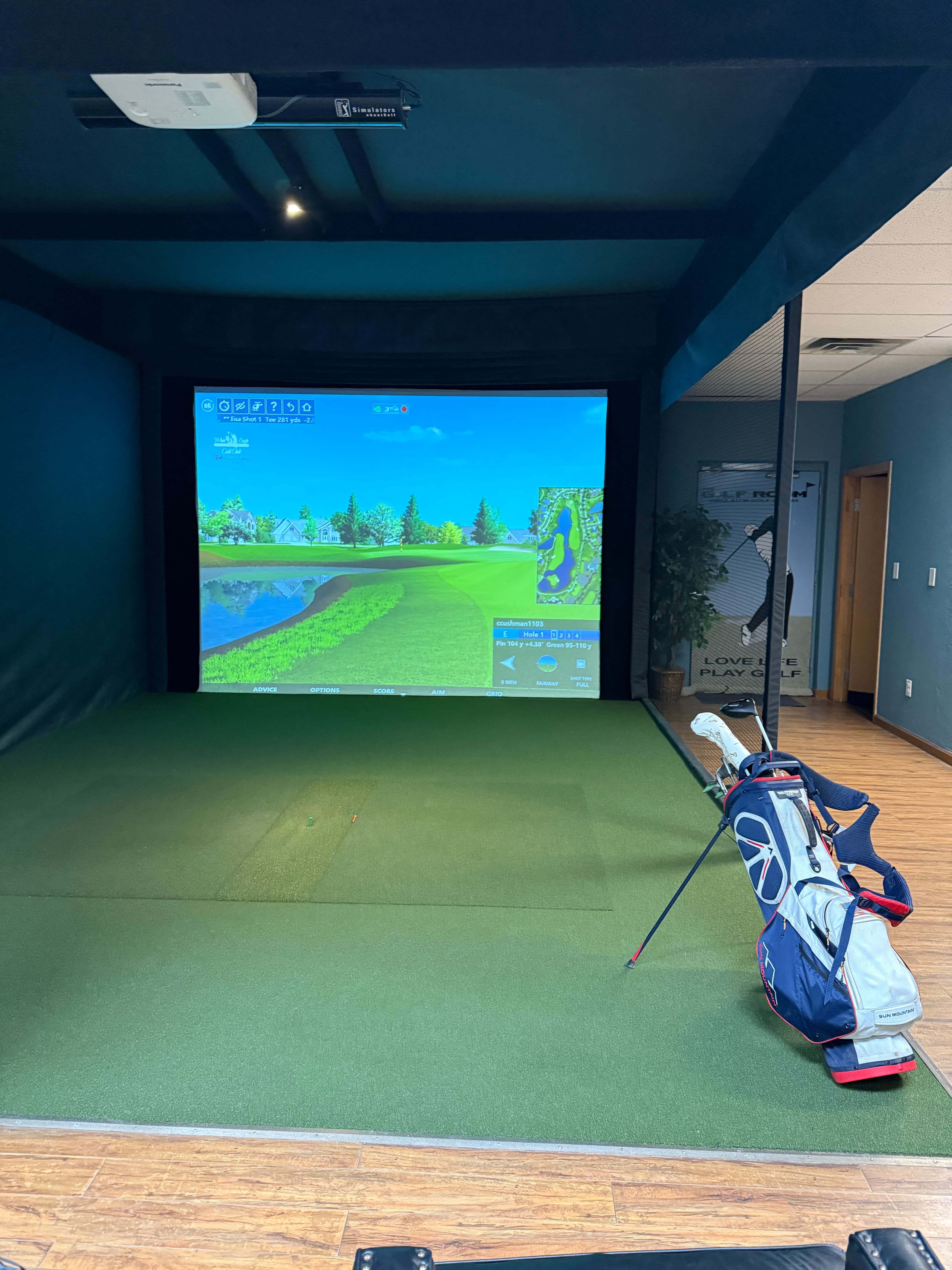 The Golf Room - Image 2