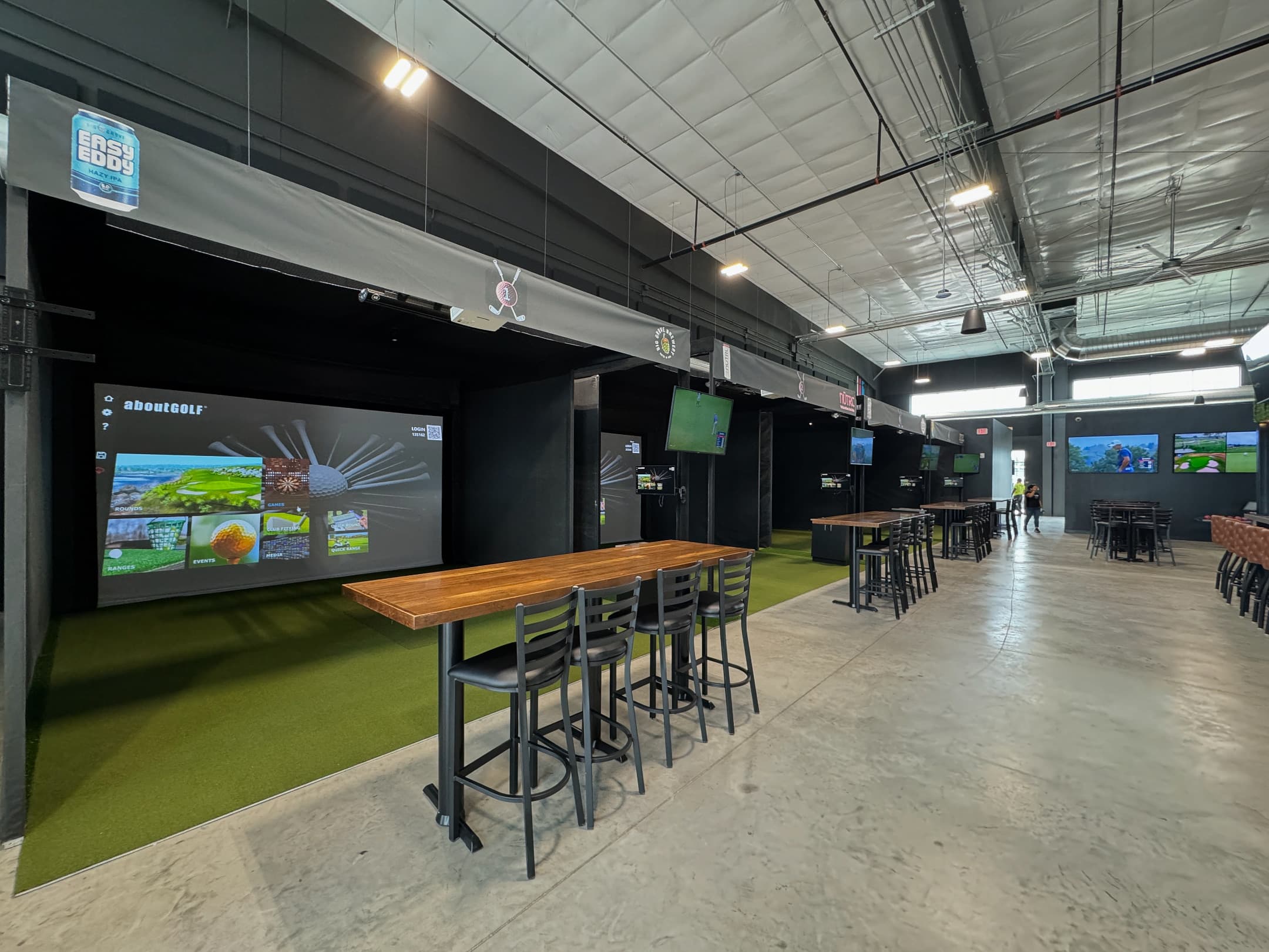 Pin High Sports Bar - Image 1