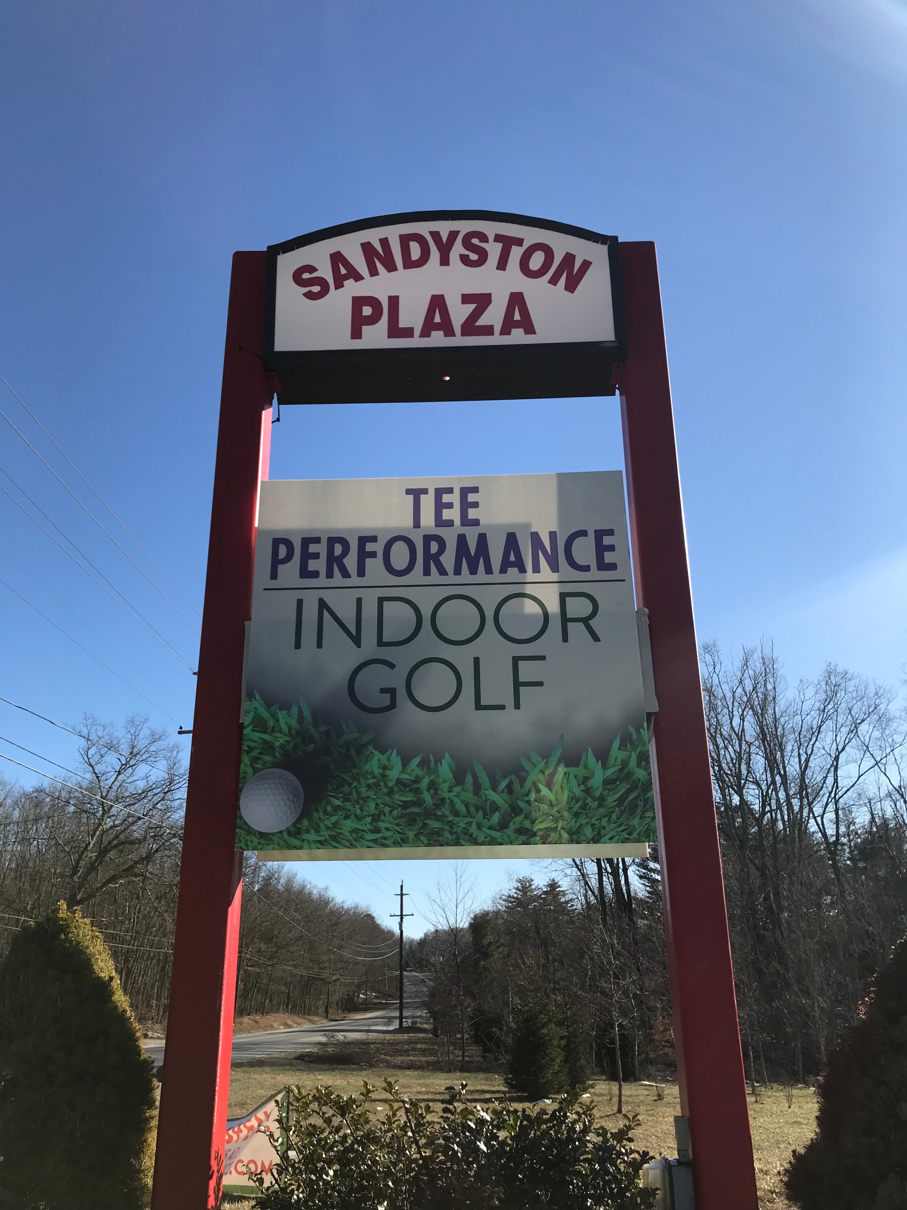 Tee Performance Indoor Golf - Image 2