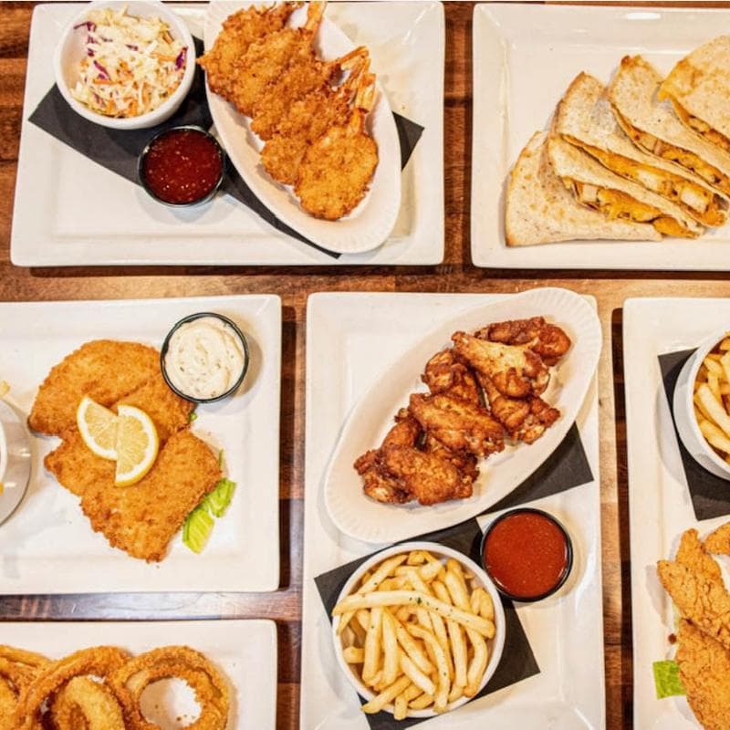 The 9 Iron Bar and Grill - Image 9