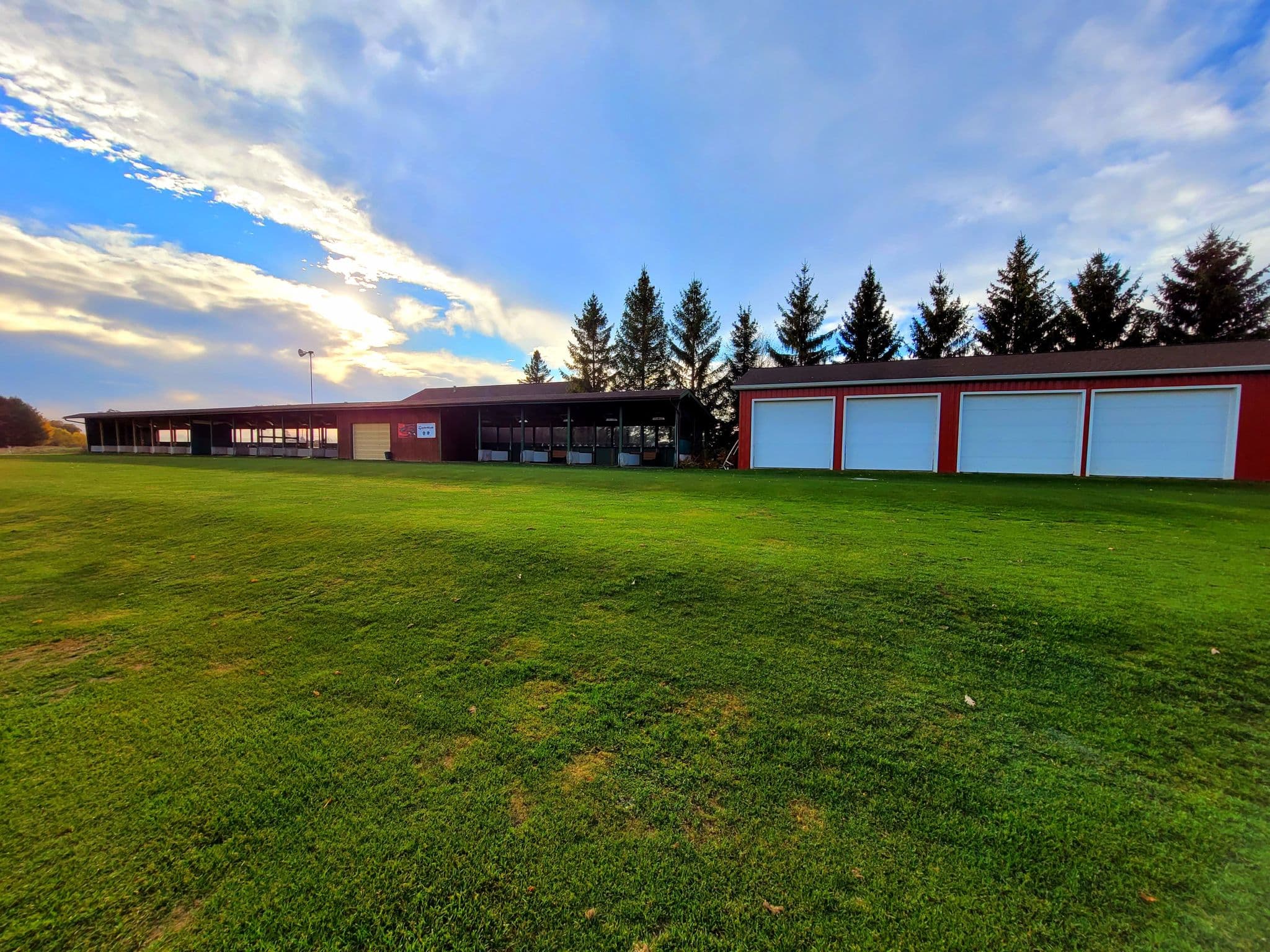 Golf Country Inc - Image 1