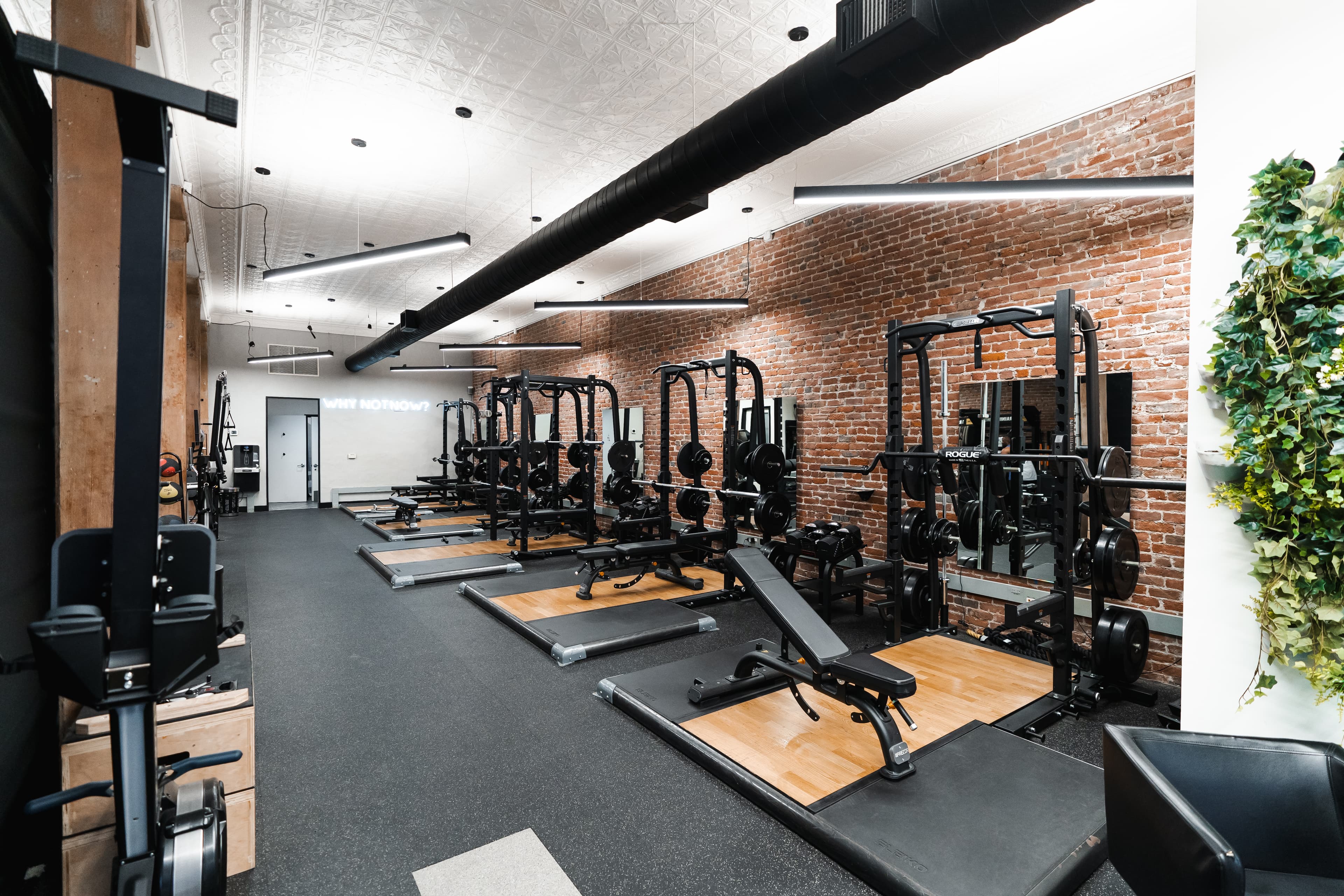 Perform for Golf - FiDi - Image 1