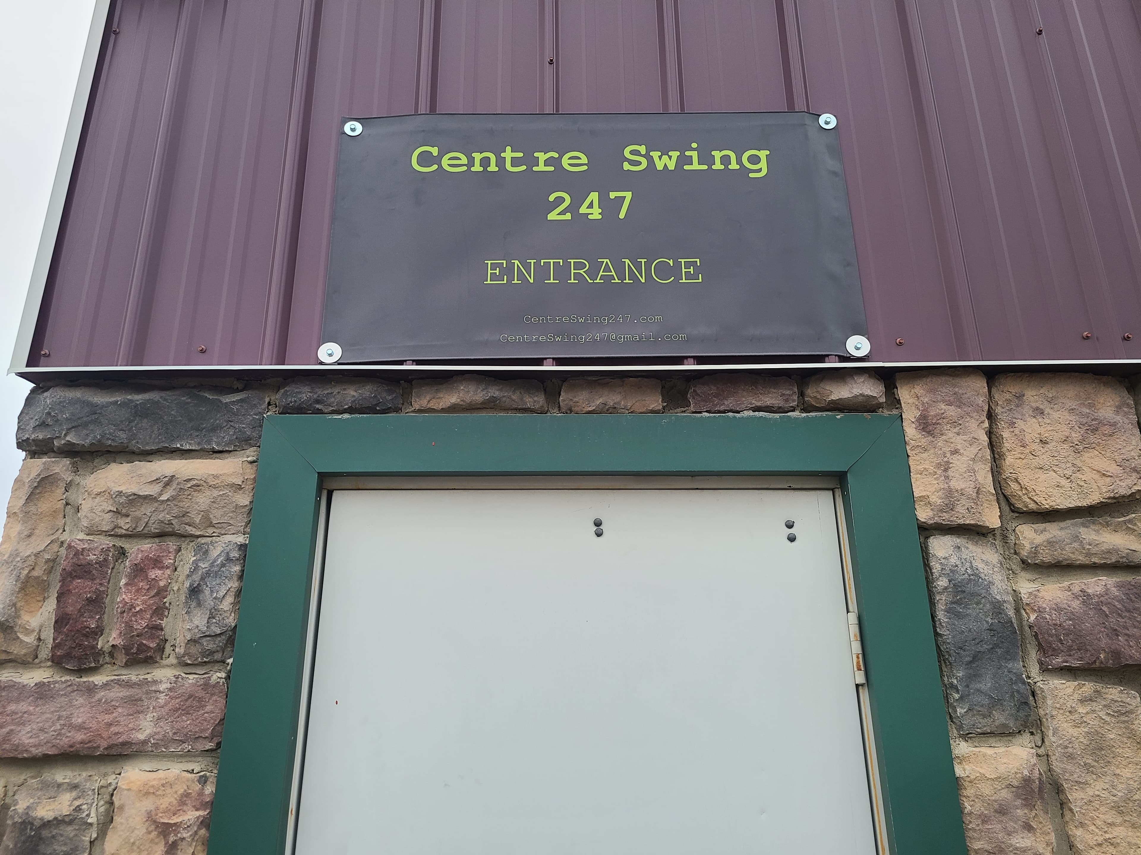 Centre Swing 24/7 - Image 9