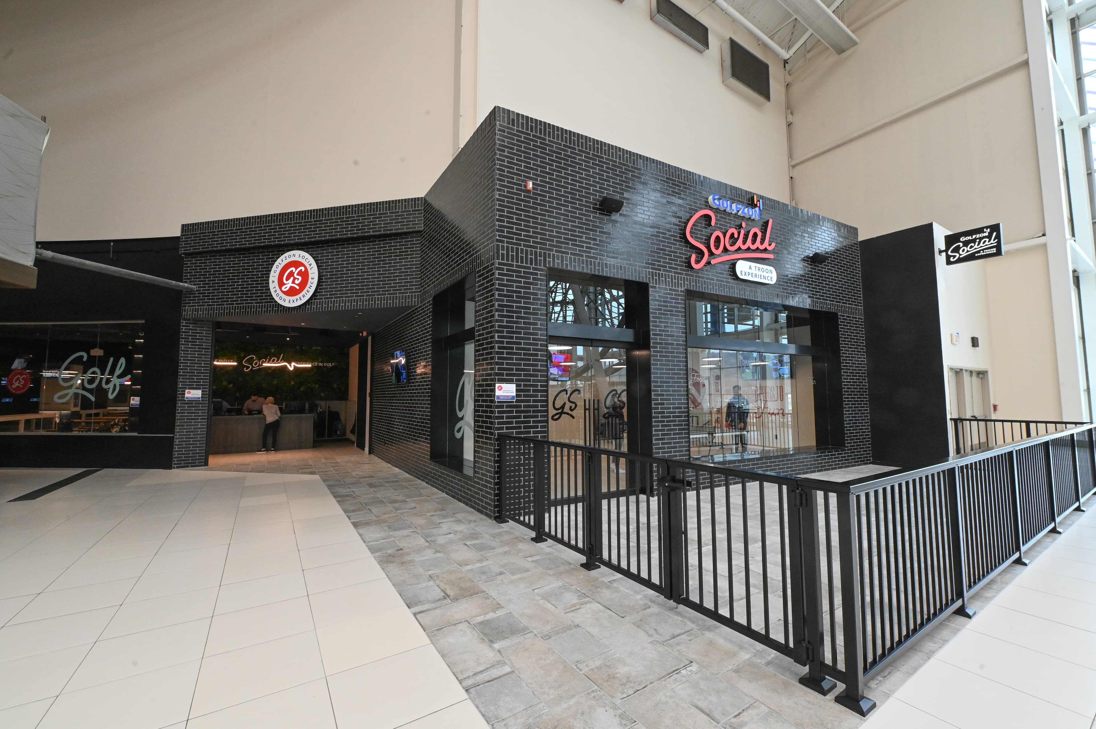 Golfzon Social - Palisades Center - Image 4