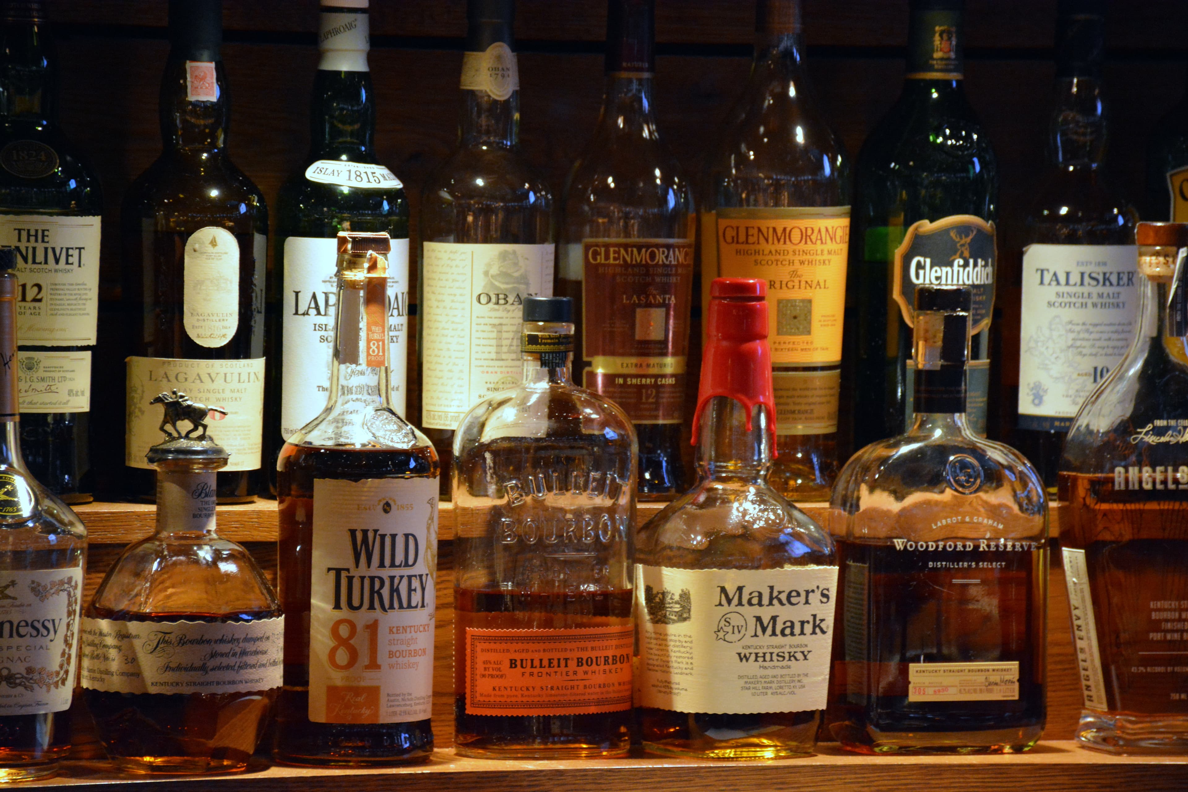 Bobby V's Restaurant and Sports Bar - Image 4