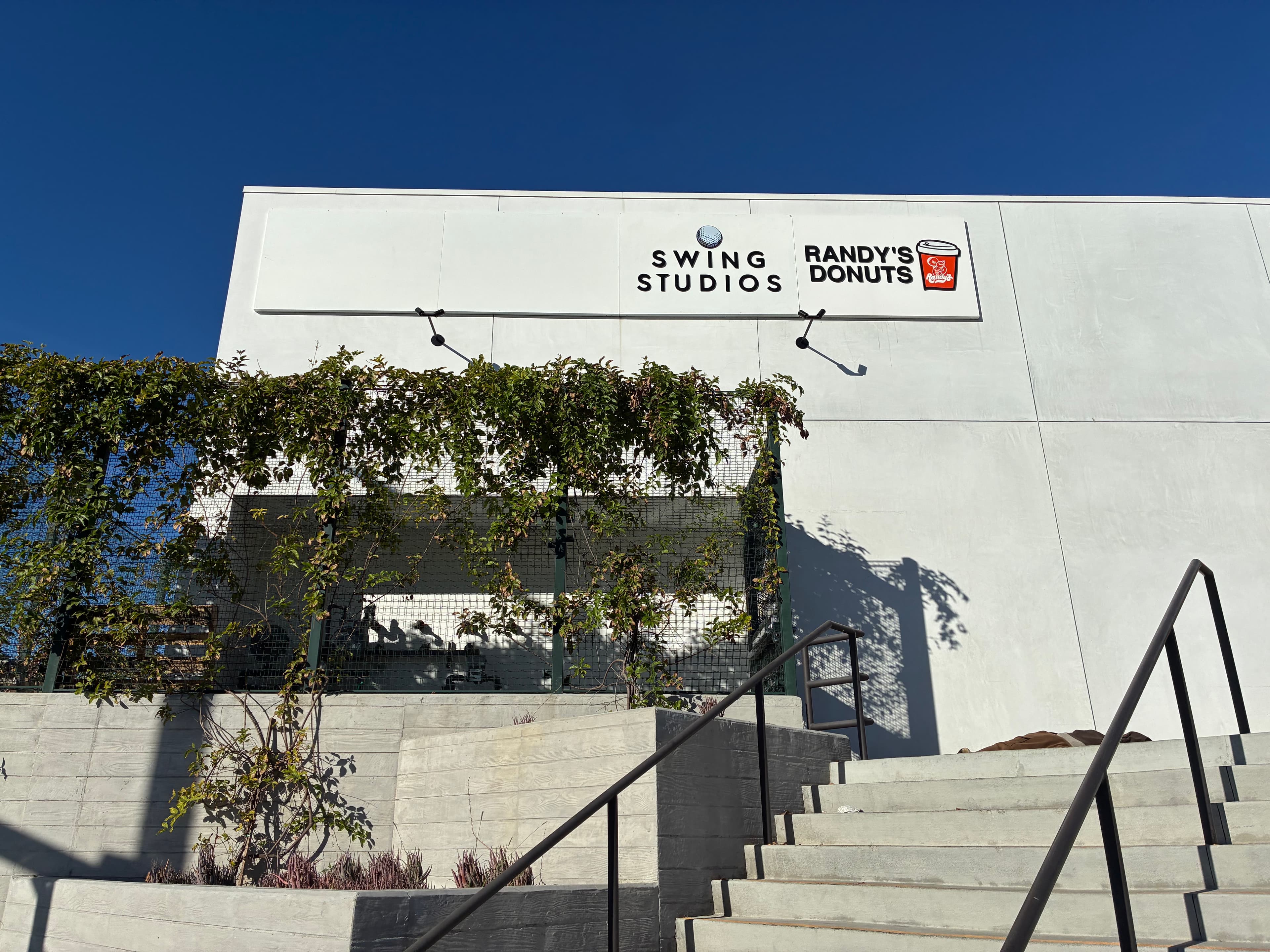 Swing Studios Golf - Image 1