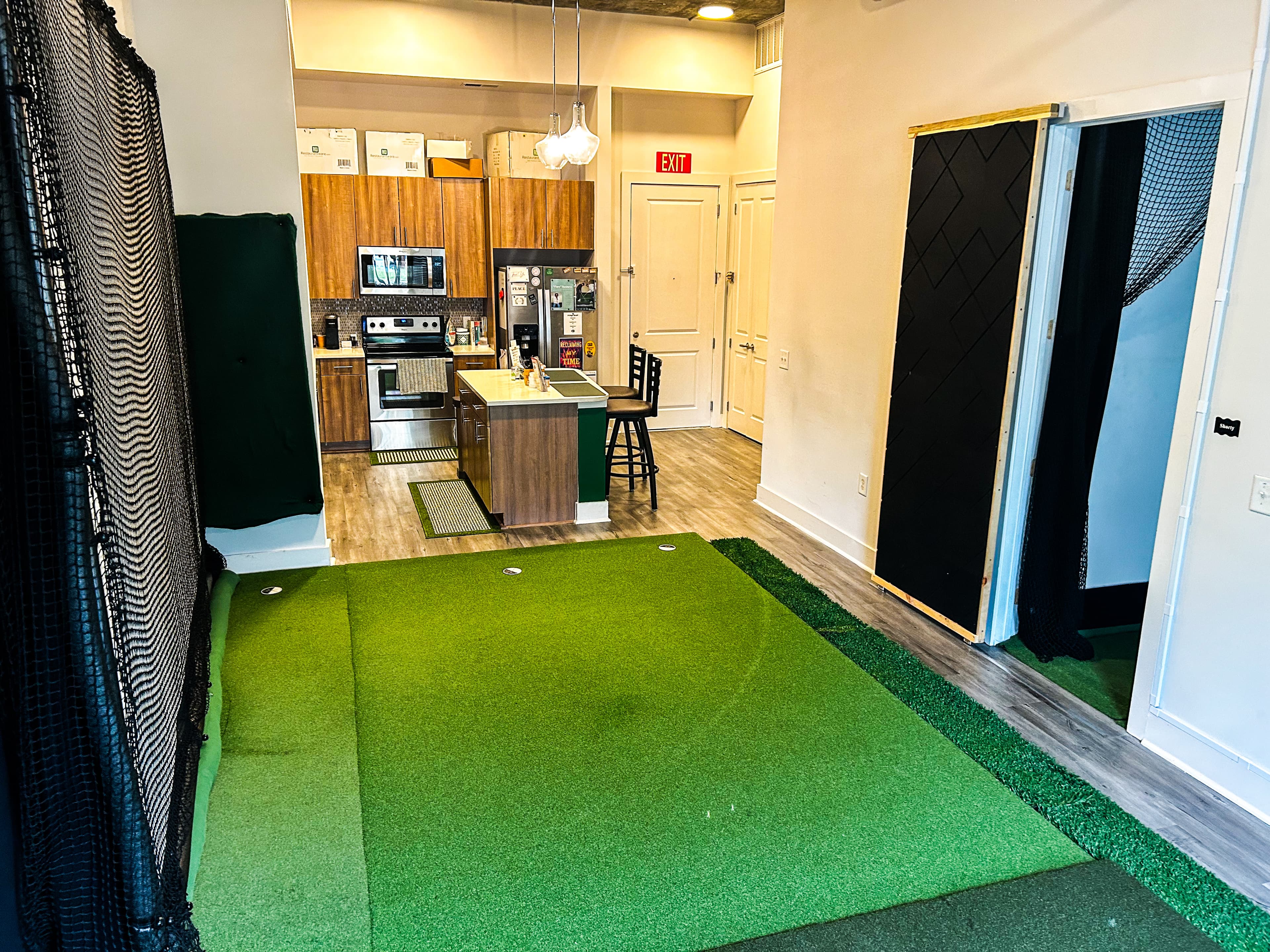 Green Office - Image 1