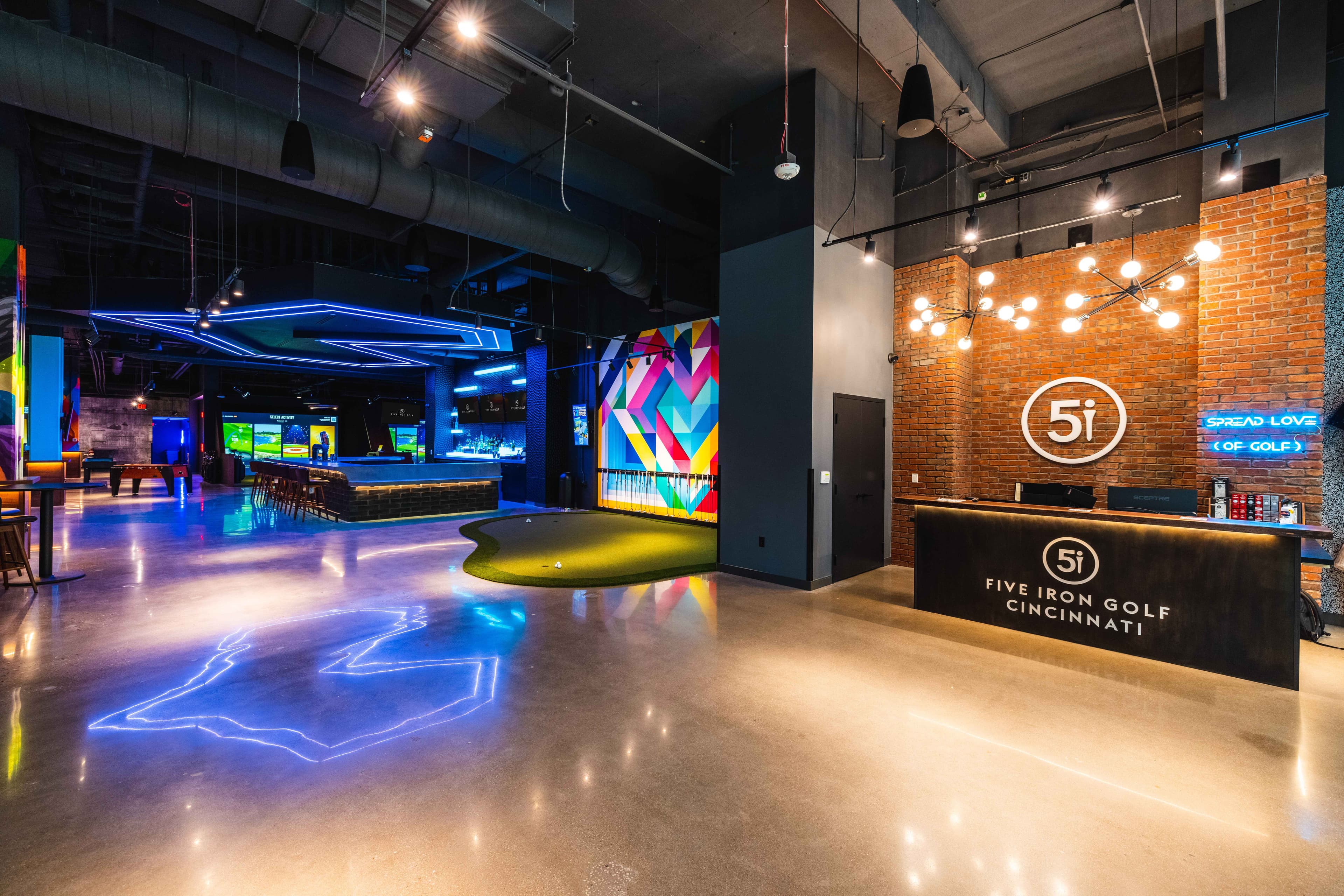 Five Iron Golf - Image 4