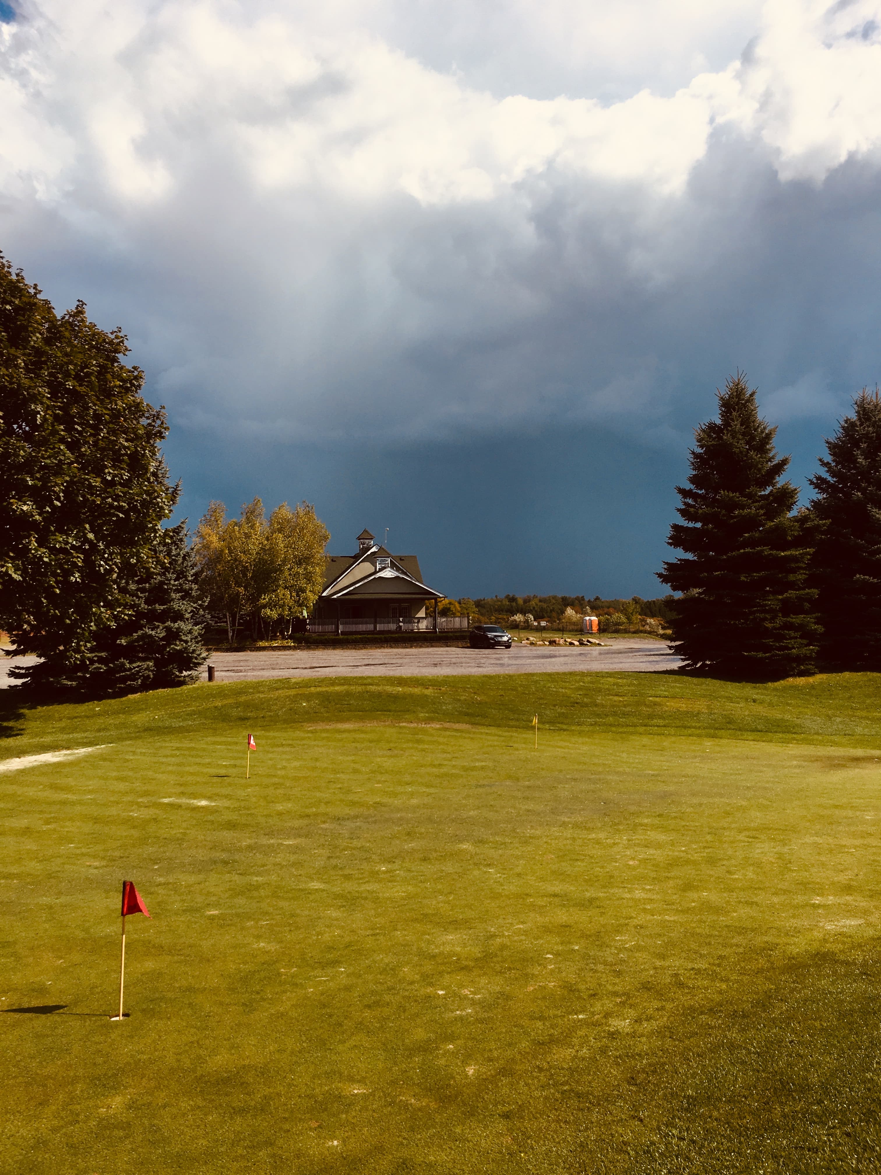 Devil's Den Golf & Beach Volleyball Centre - Image 2