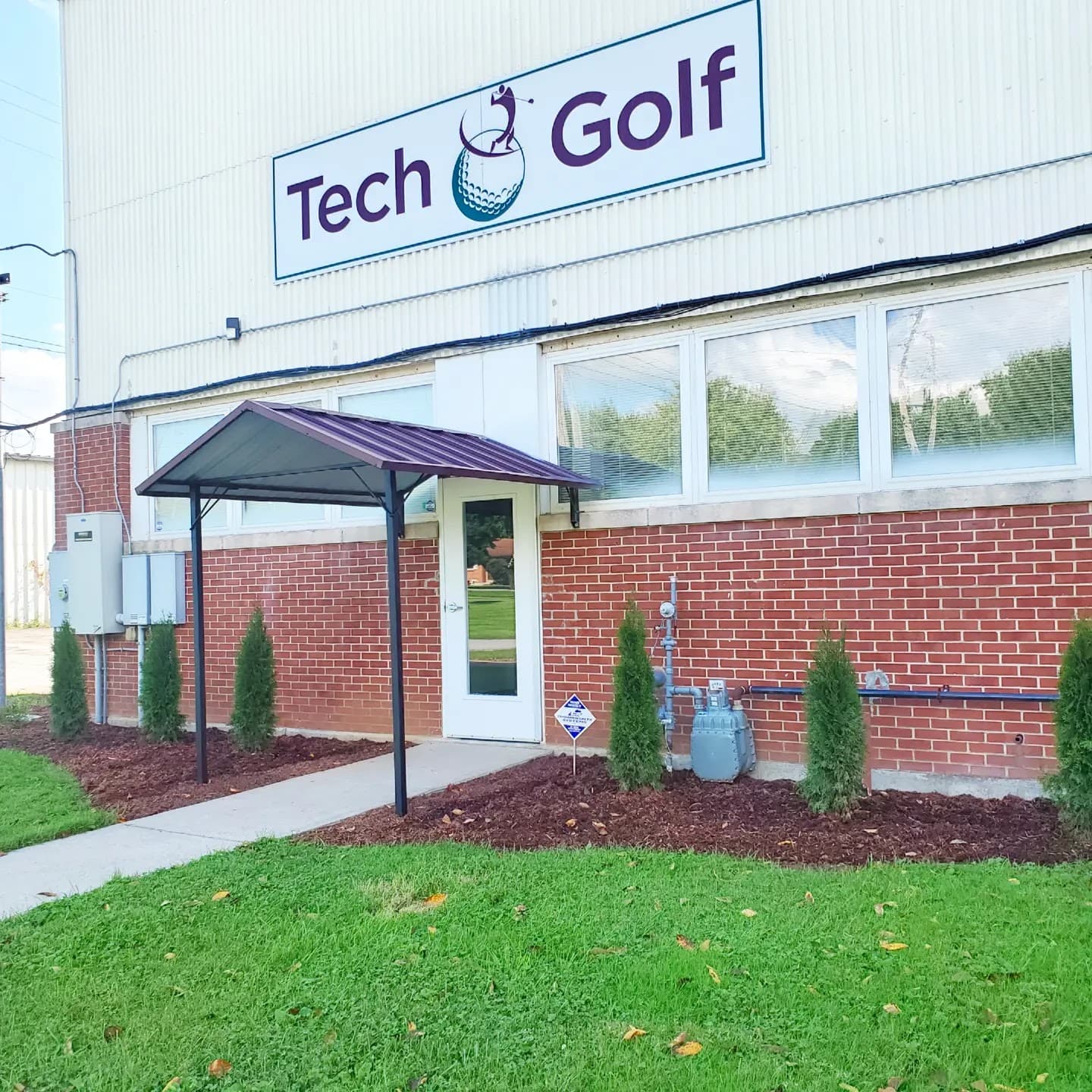 Tech Golf - Image 1