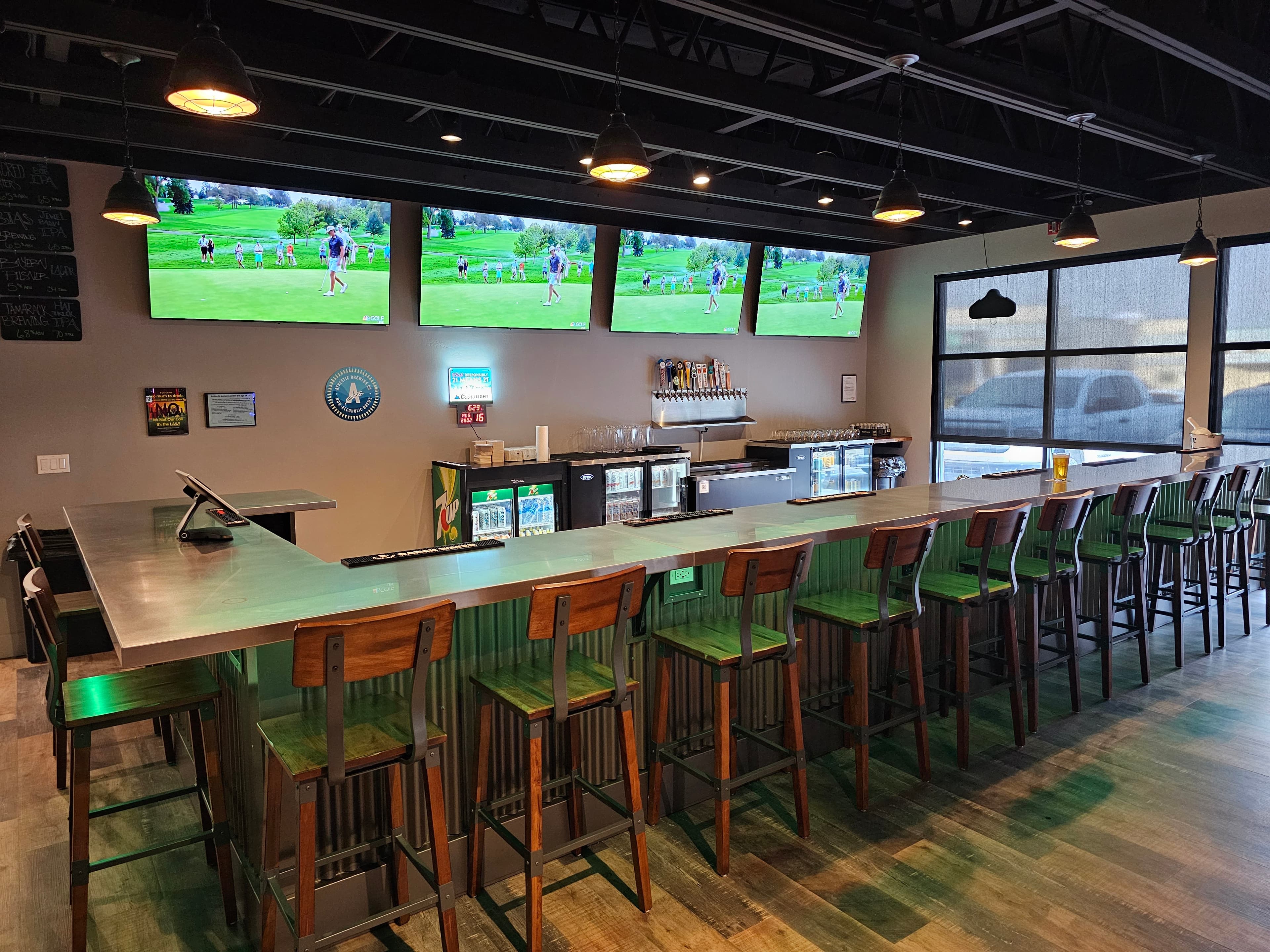 The Clubhouse Lounge - Image 1