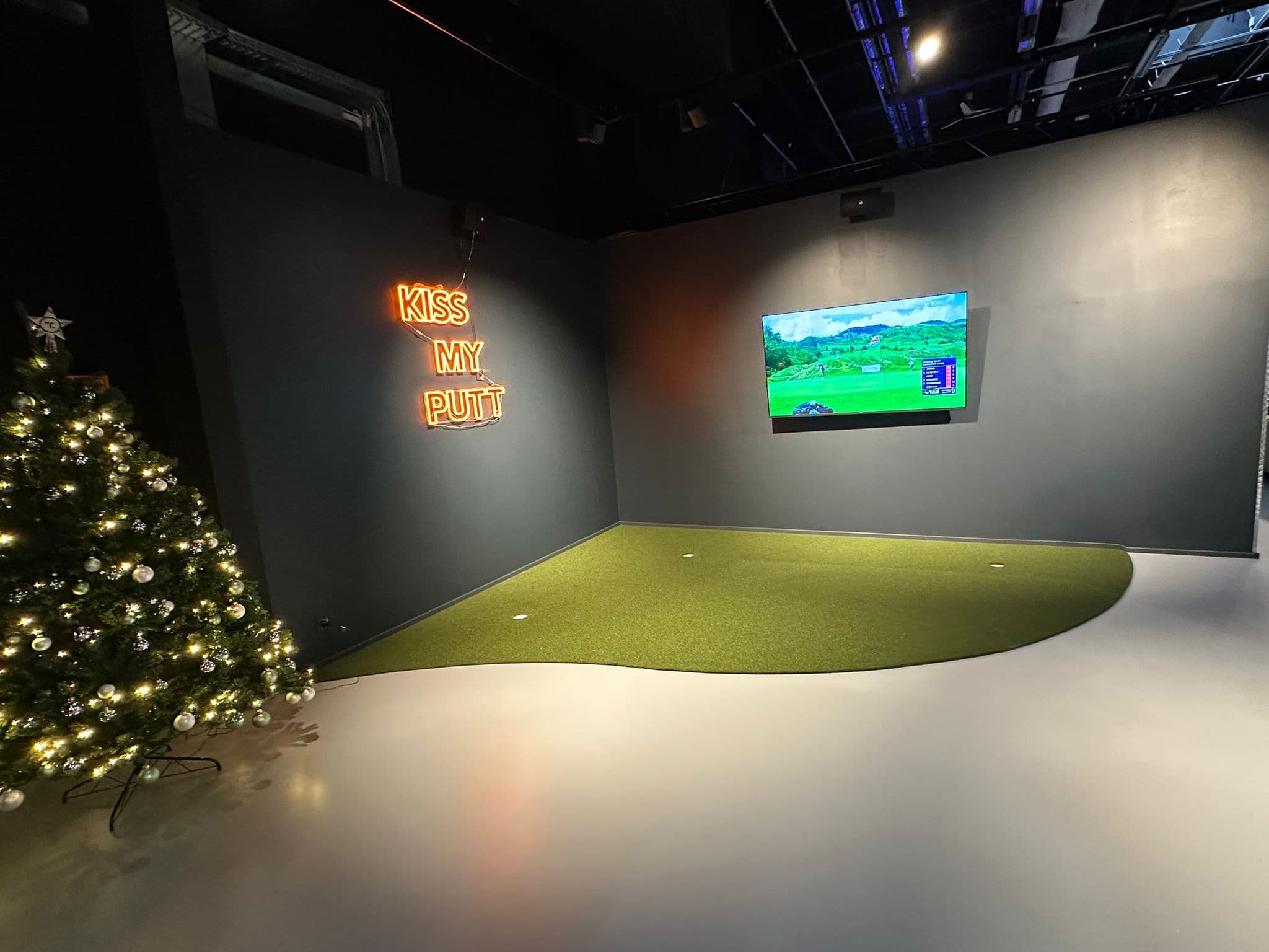 Seven Tees Indoor Golf Köln - Image 18