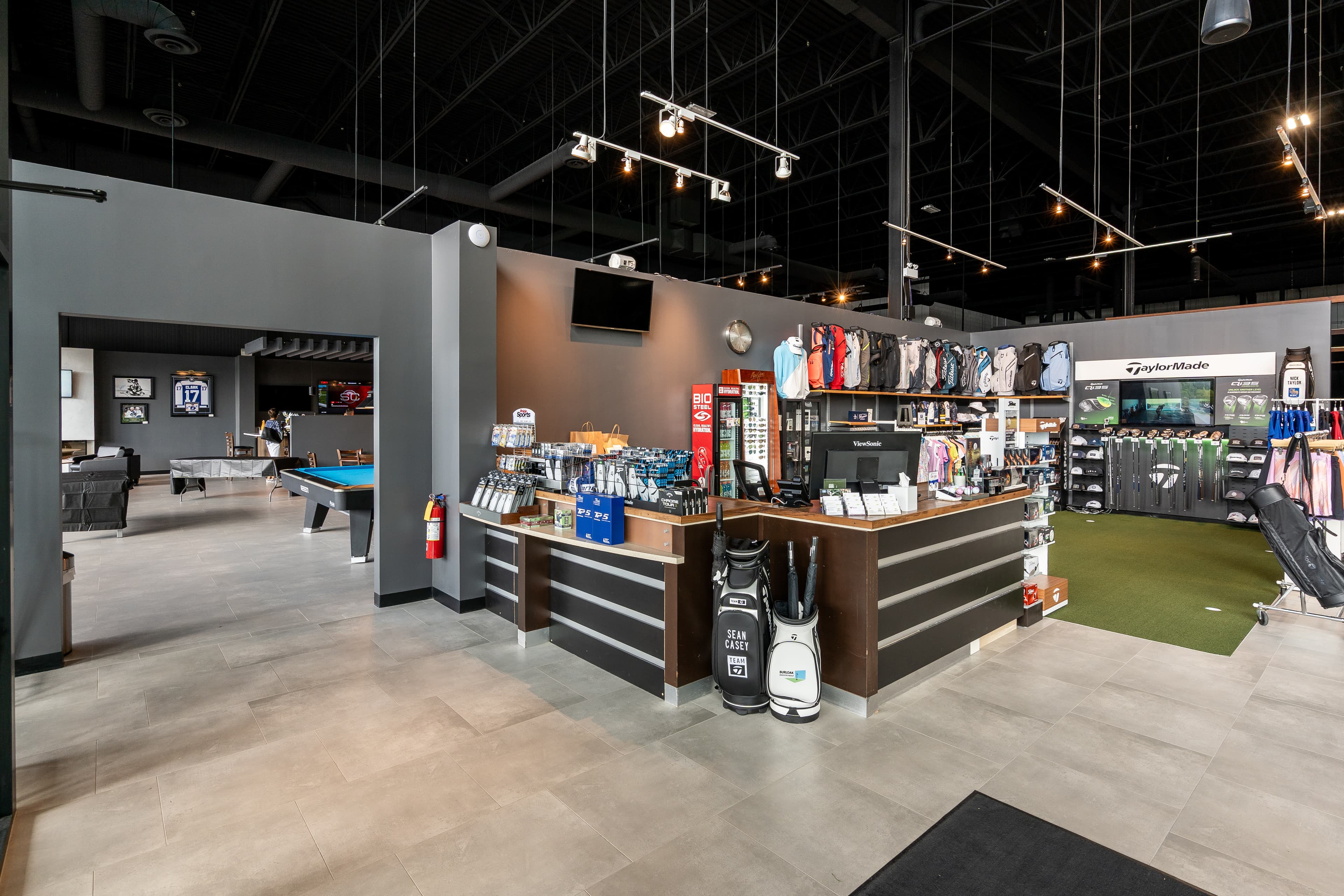 Burloak Indoor Golf - Image 9