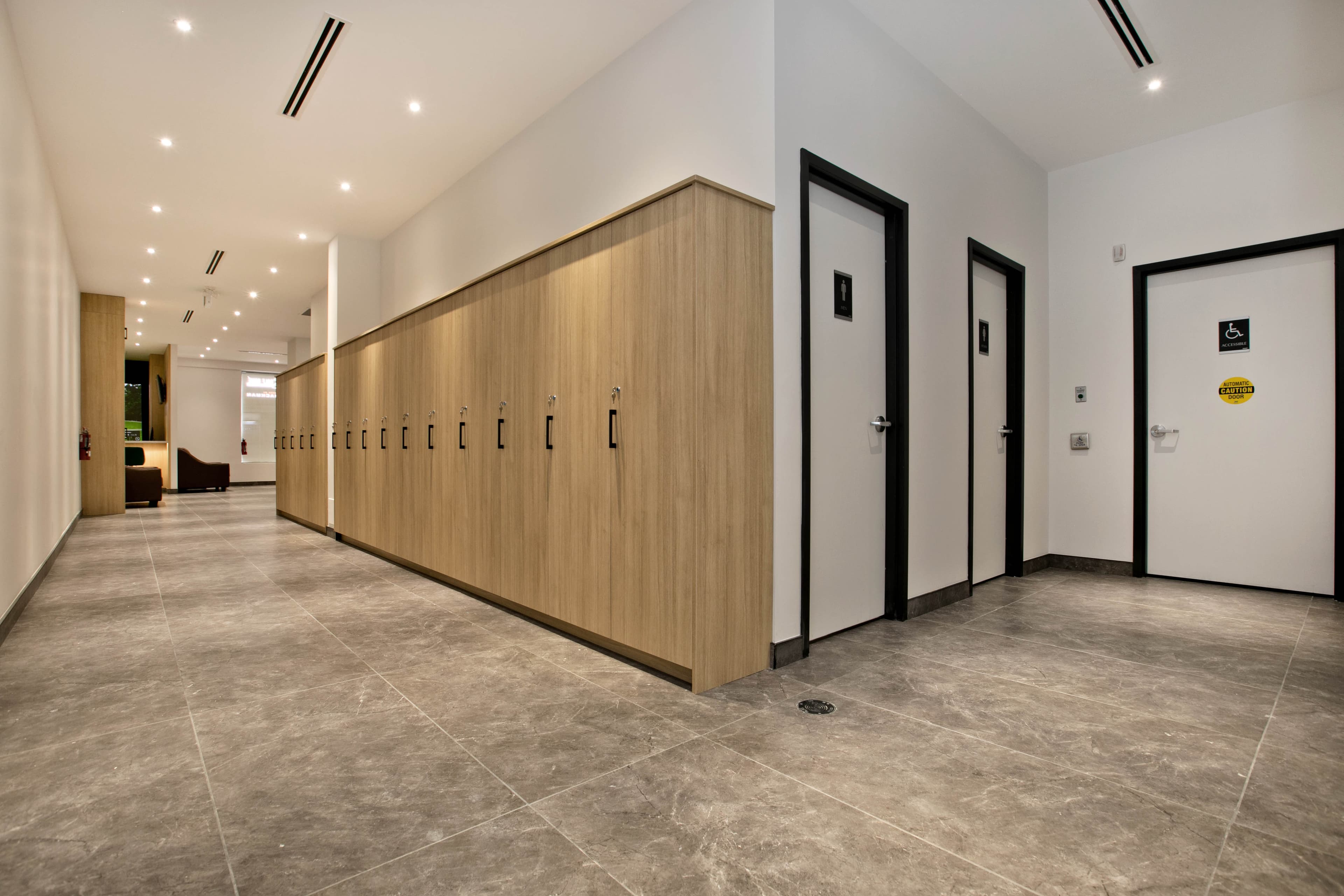 Golf Home & Lounge - Image 6