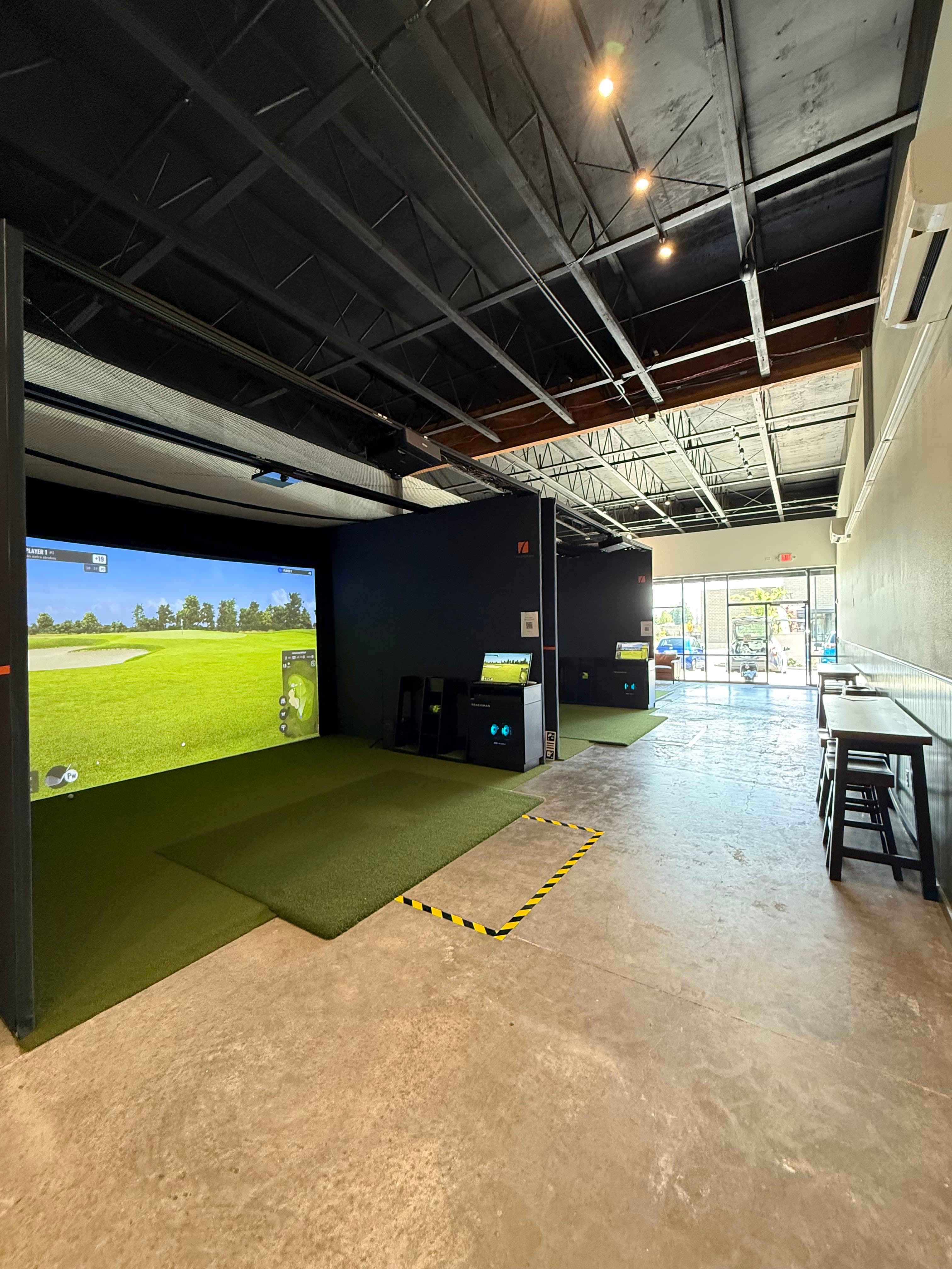 Salmon Creek Indoor Golf Club - Image 1