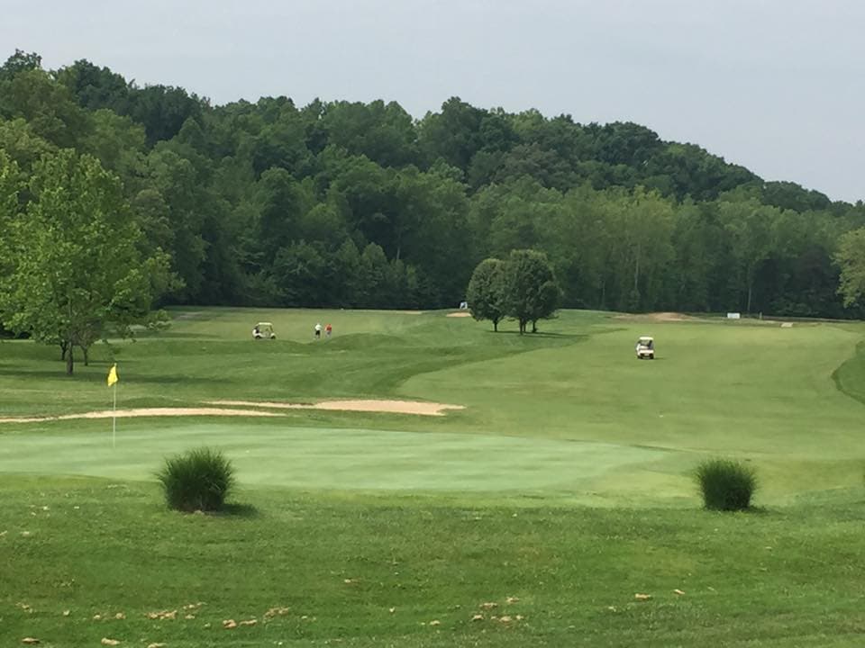 Eagle's Nest Country Club - Image 1