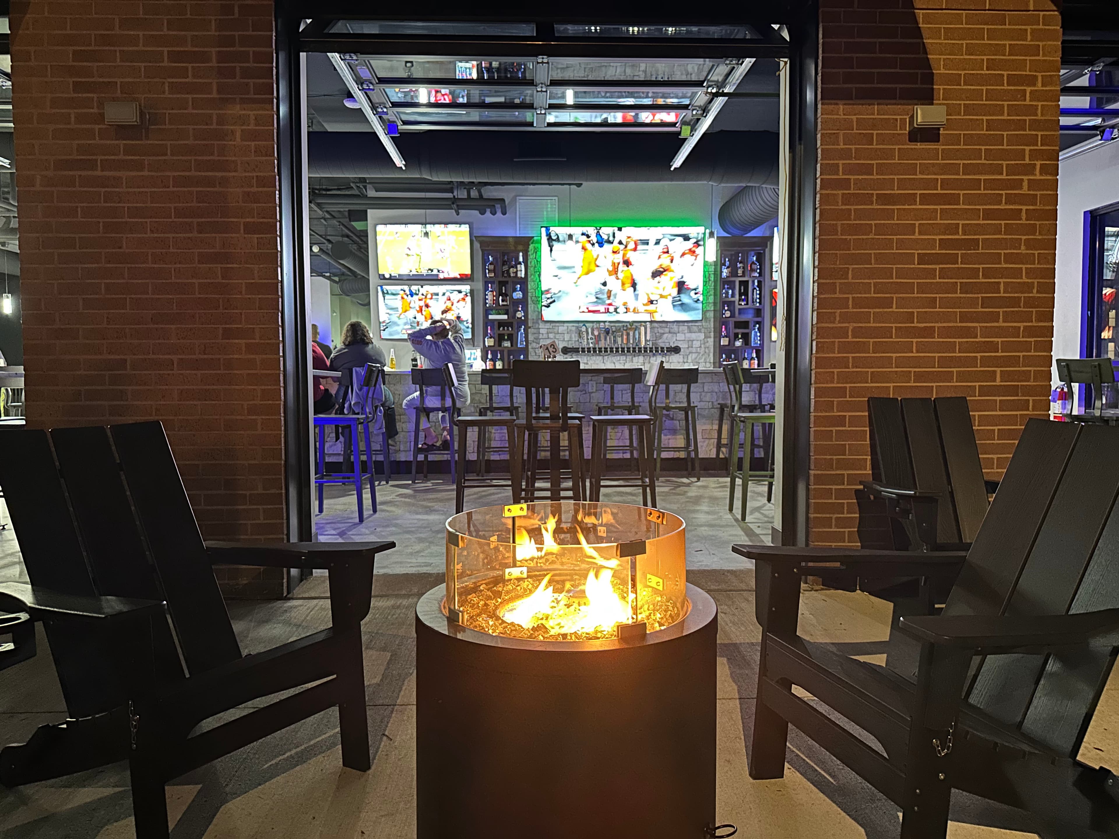 Golf 365 North Town - Image 6