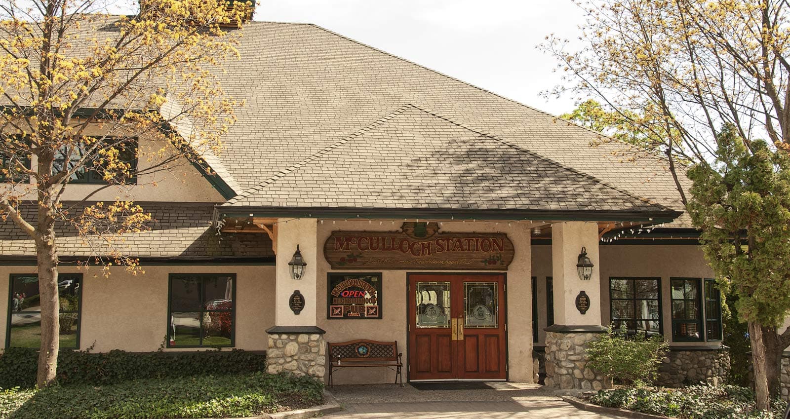 McCulloch Station Pub - Image 4