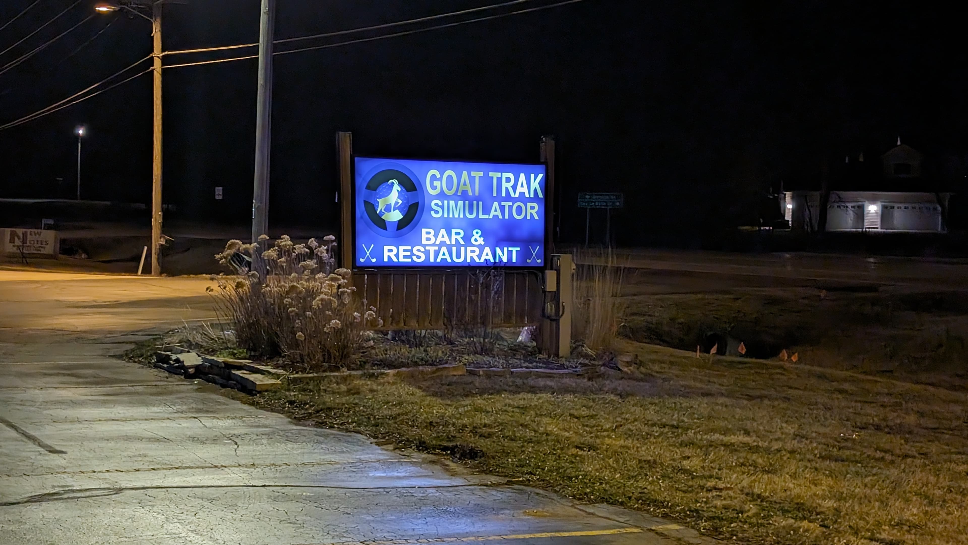 Goattrak Simulator Bar & Restaurant - Image 5