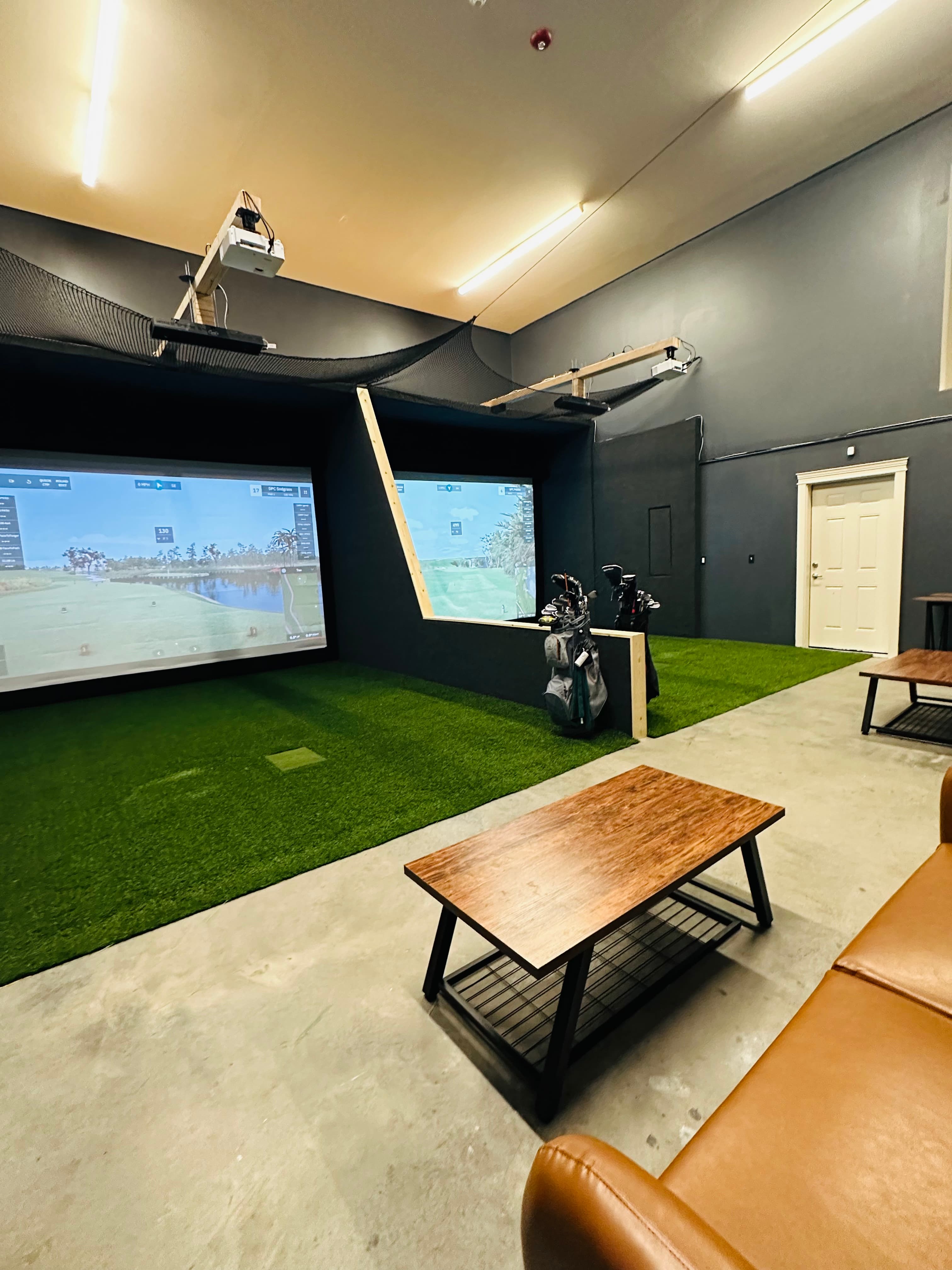 24 Golf Club - Image 1