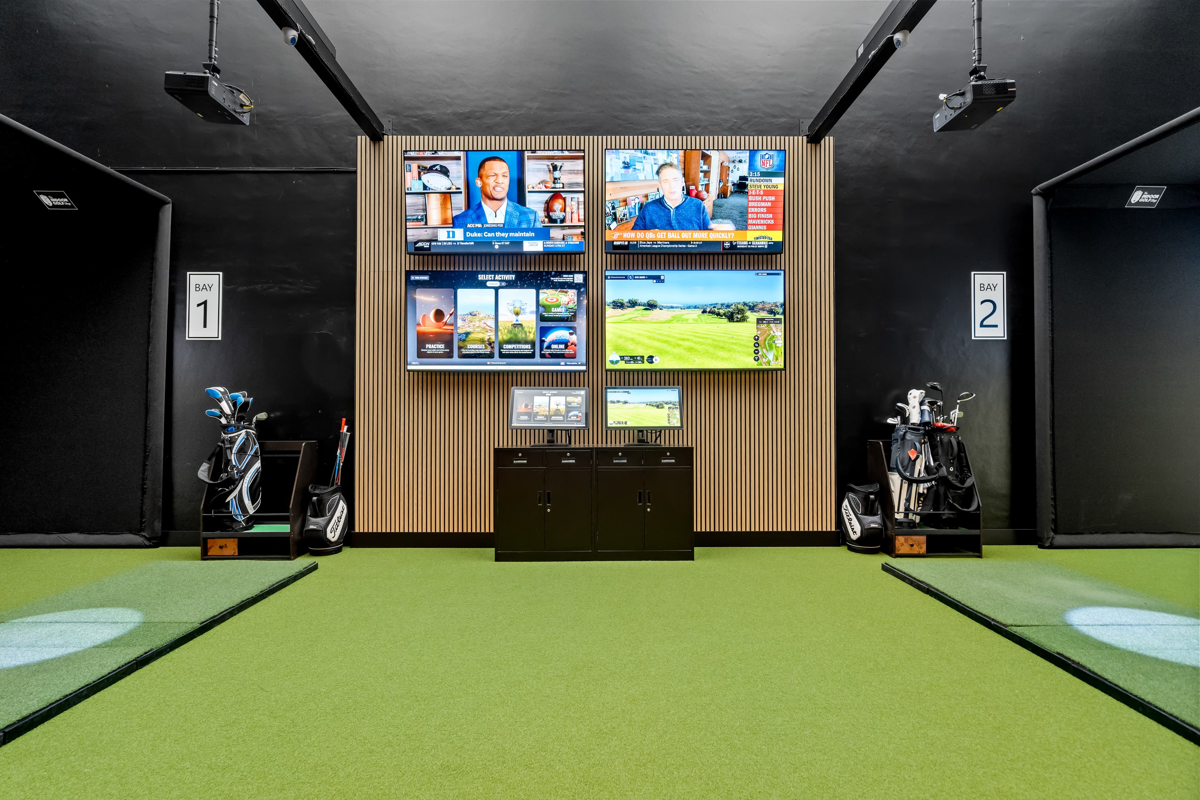 Palm + Par Indoor Golf Club - Image 9