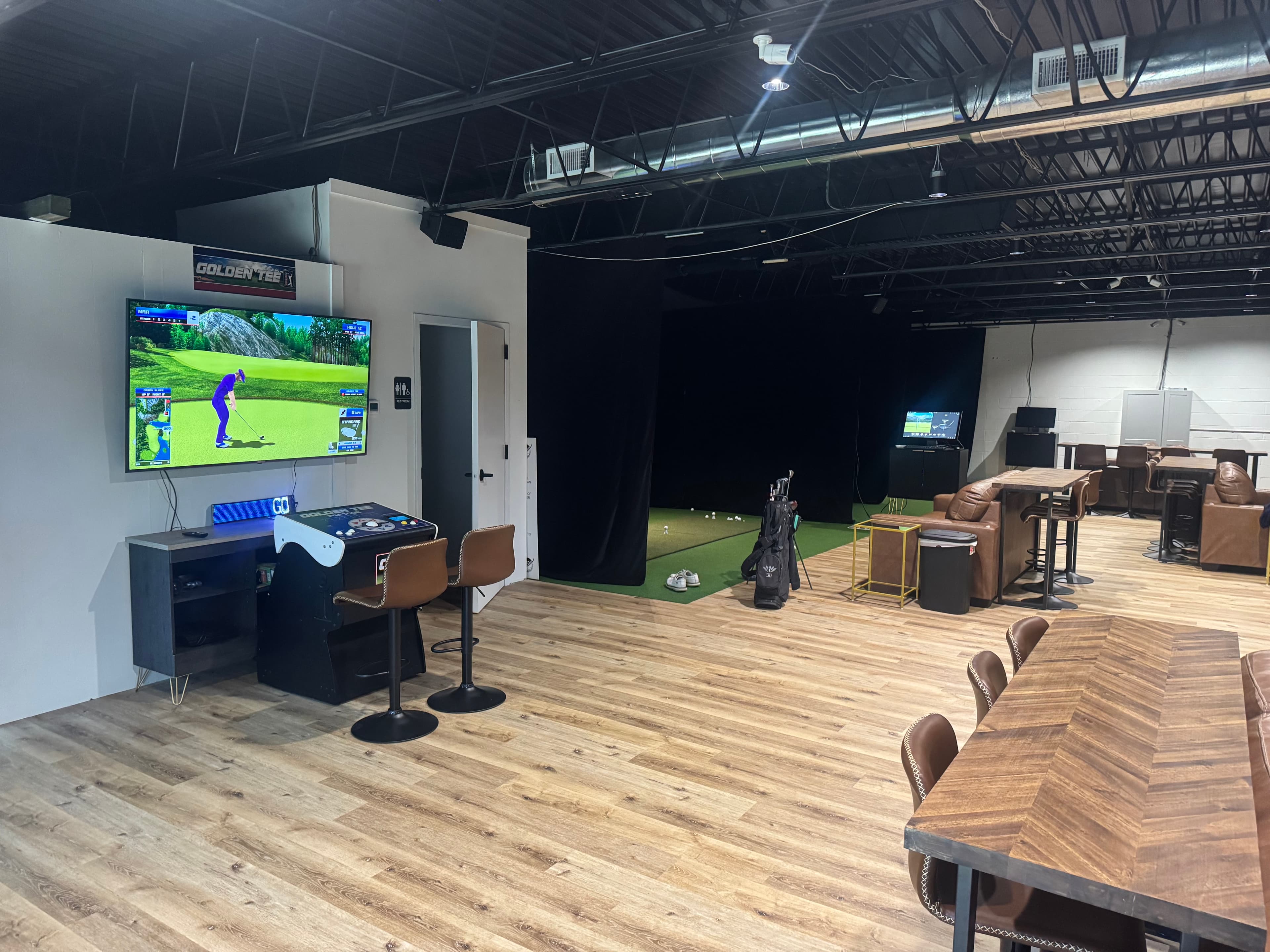 The Golfers Lounge Columbia - Image 1