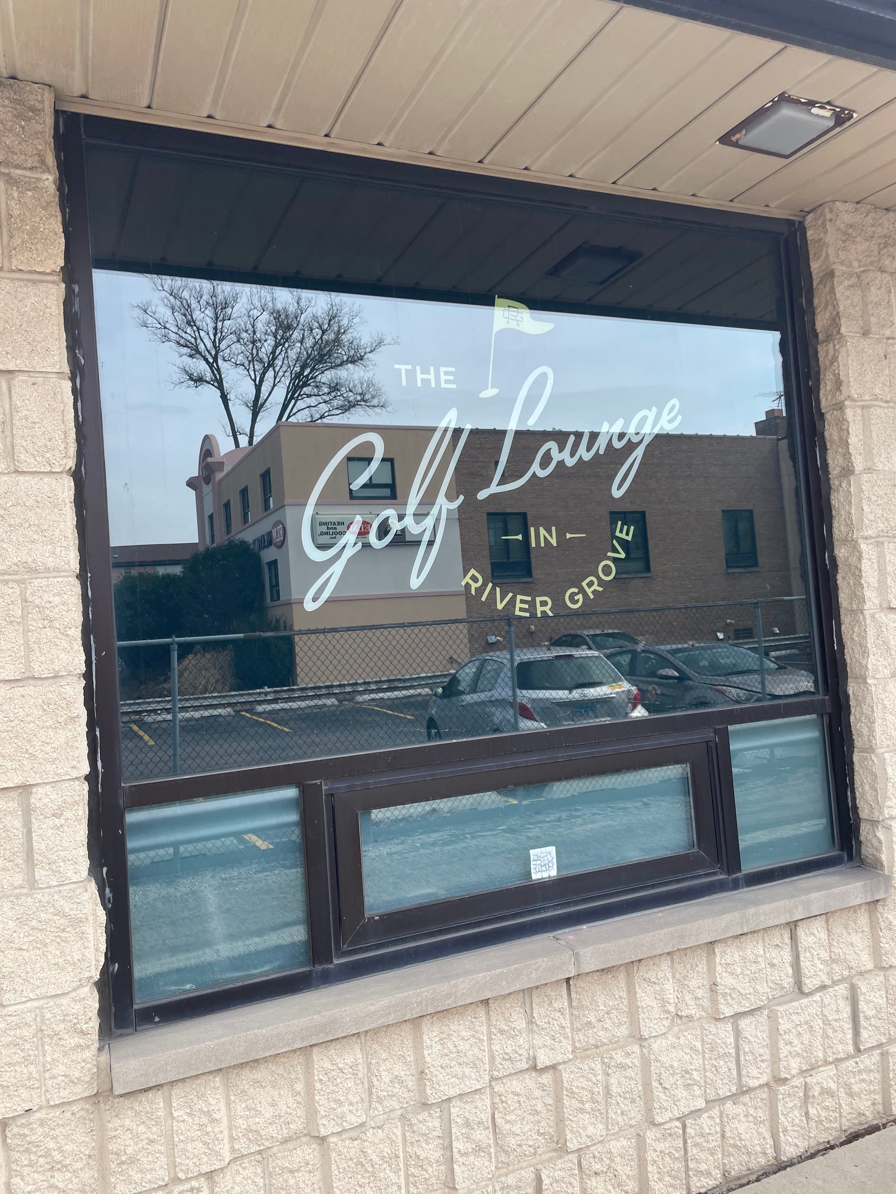 River Grove Golf Lounge - Image 6