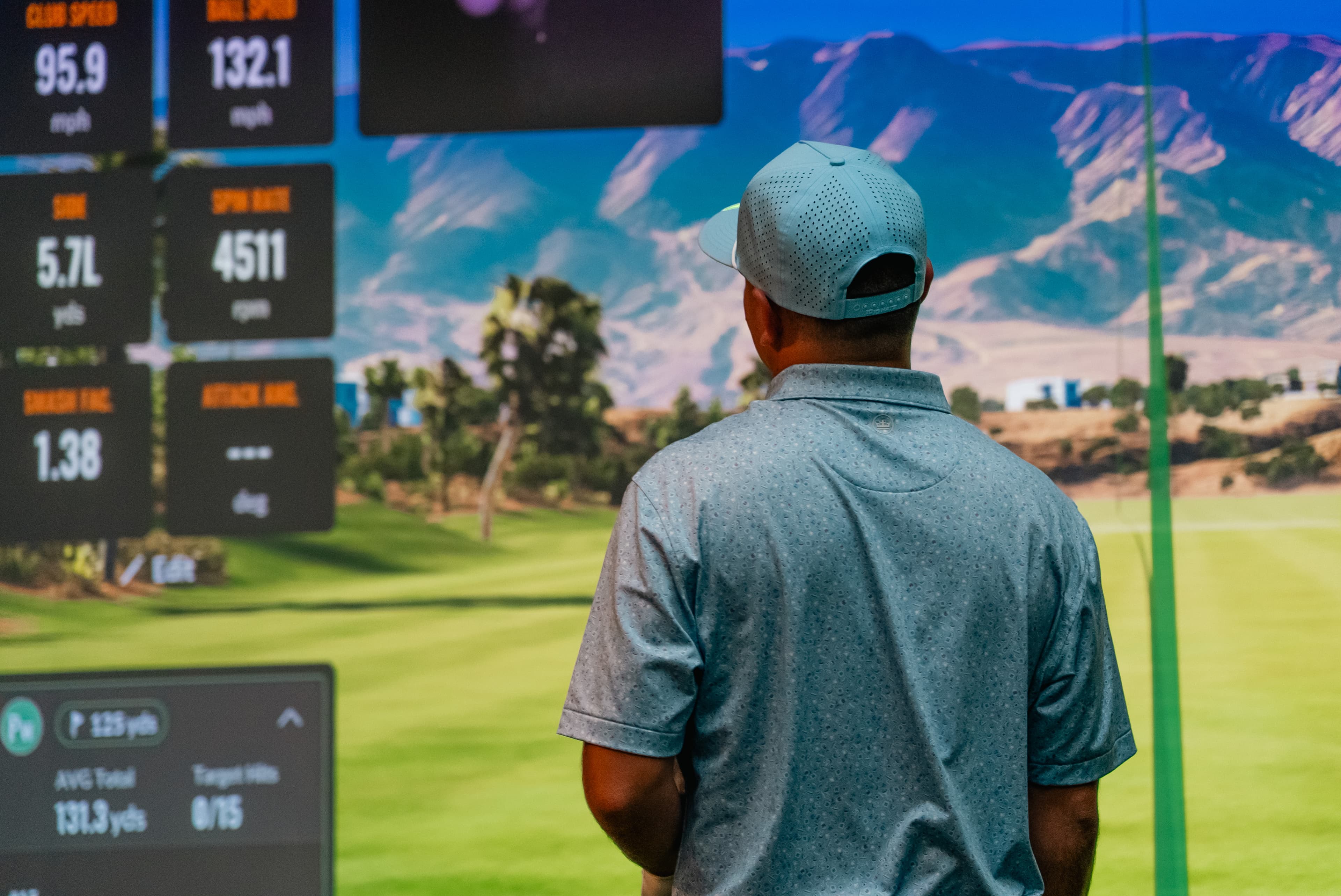 Palm + Par Indoor Golf Club - Image 4