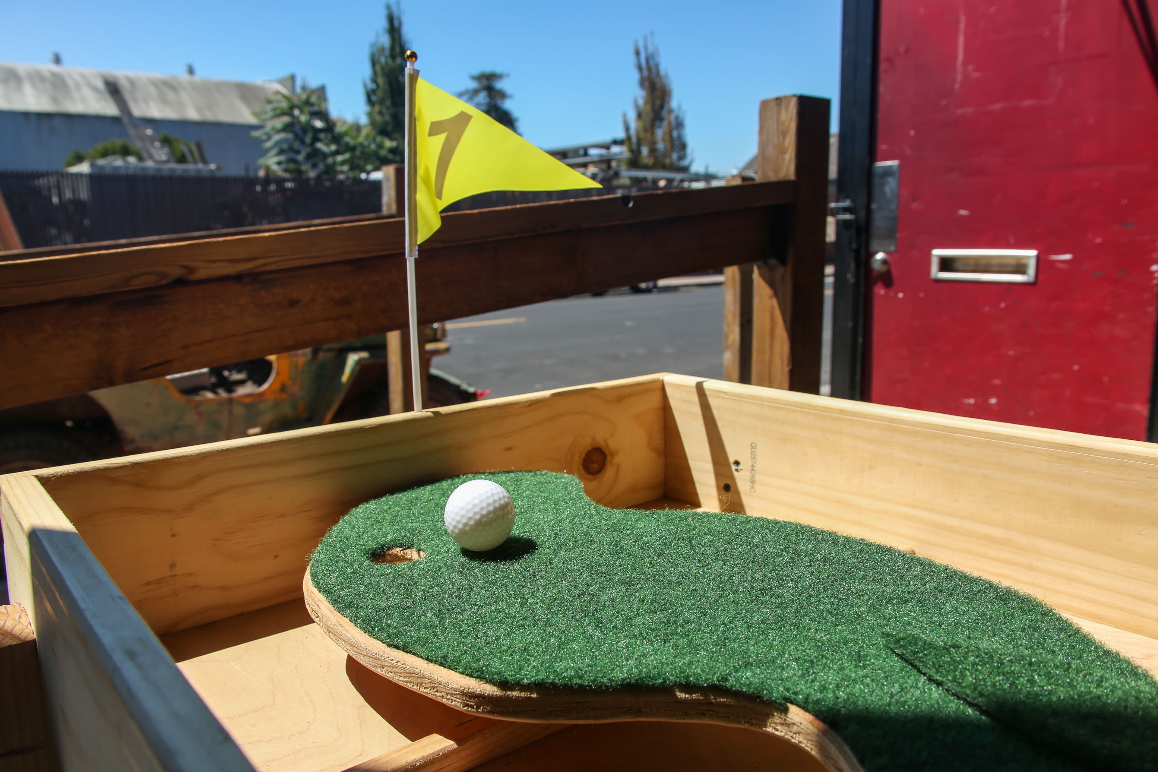 MarTEEnez Minigolf and Arcade - Image 7