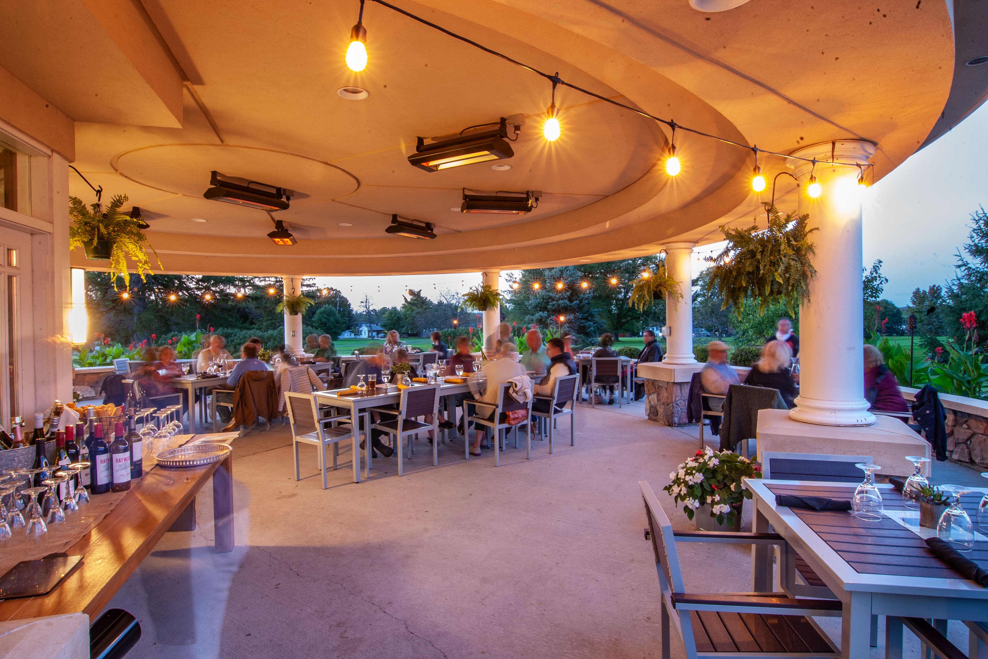 The Patio at Mountain View - Image 6