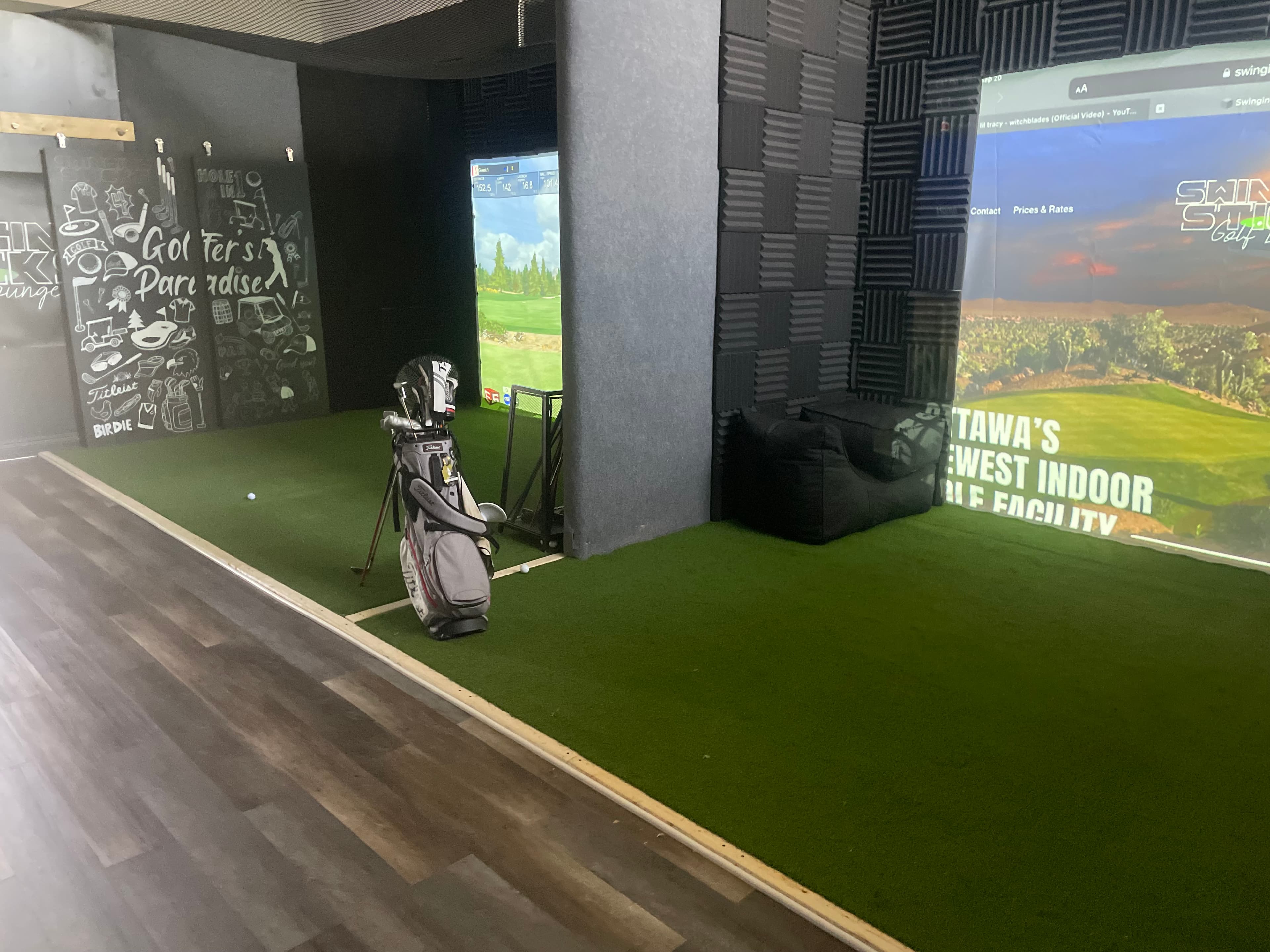 Swinging Sticks Golf Lounge - Divot Golf - Image 2