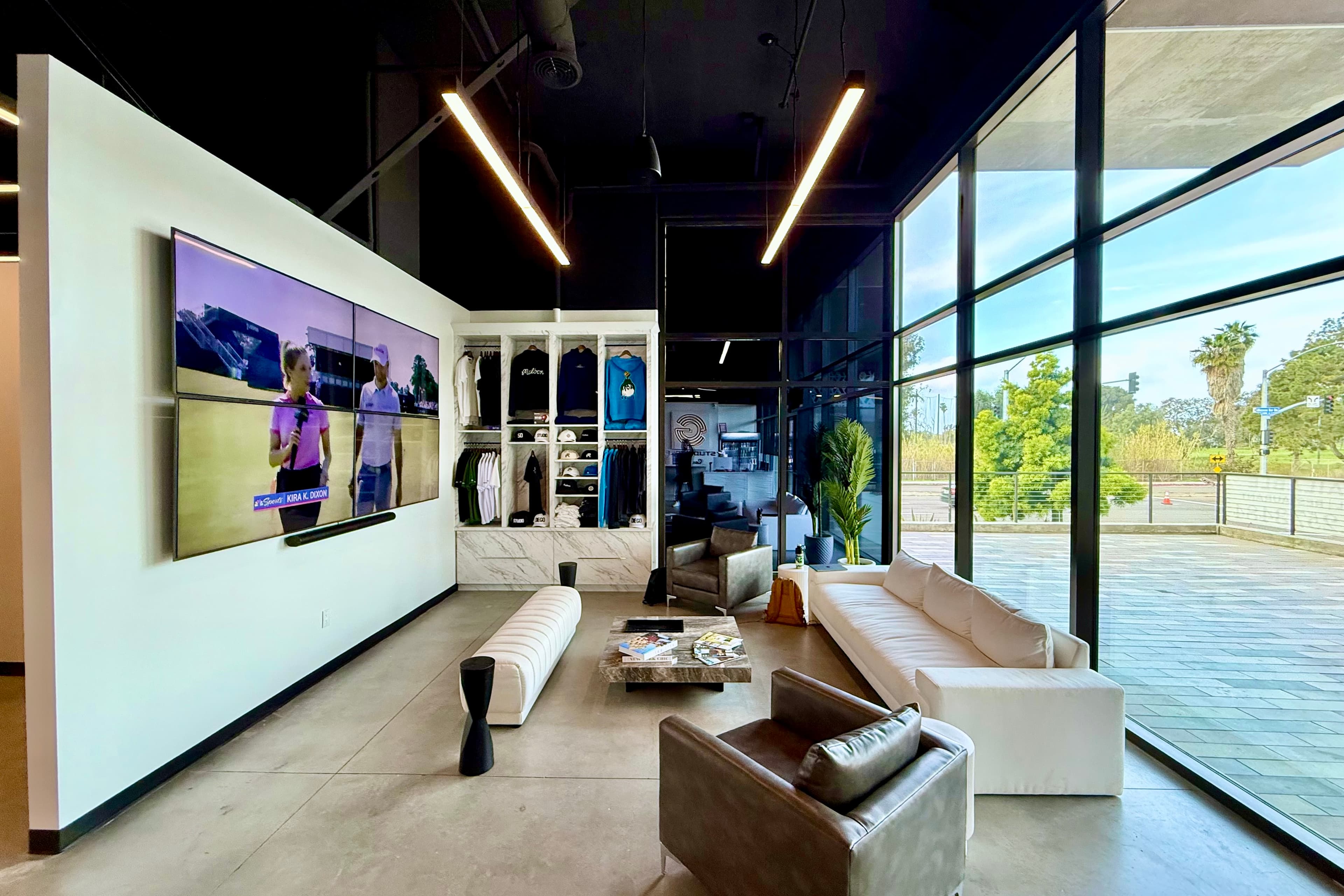 Studio Golf South Bay - Image 9