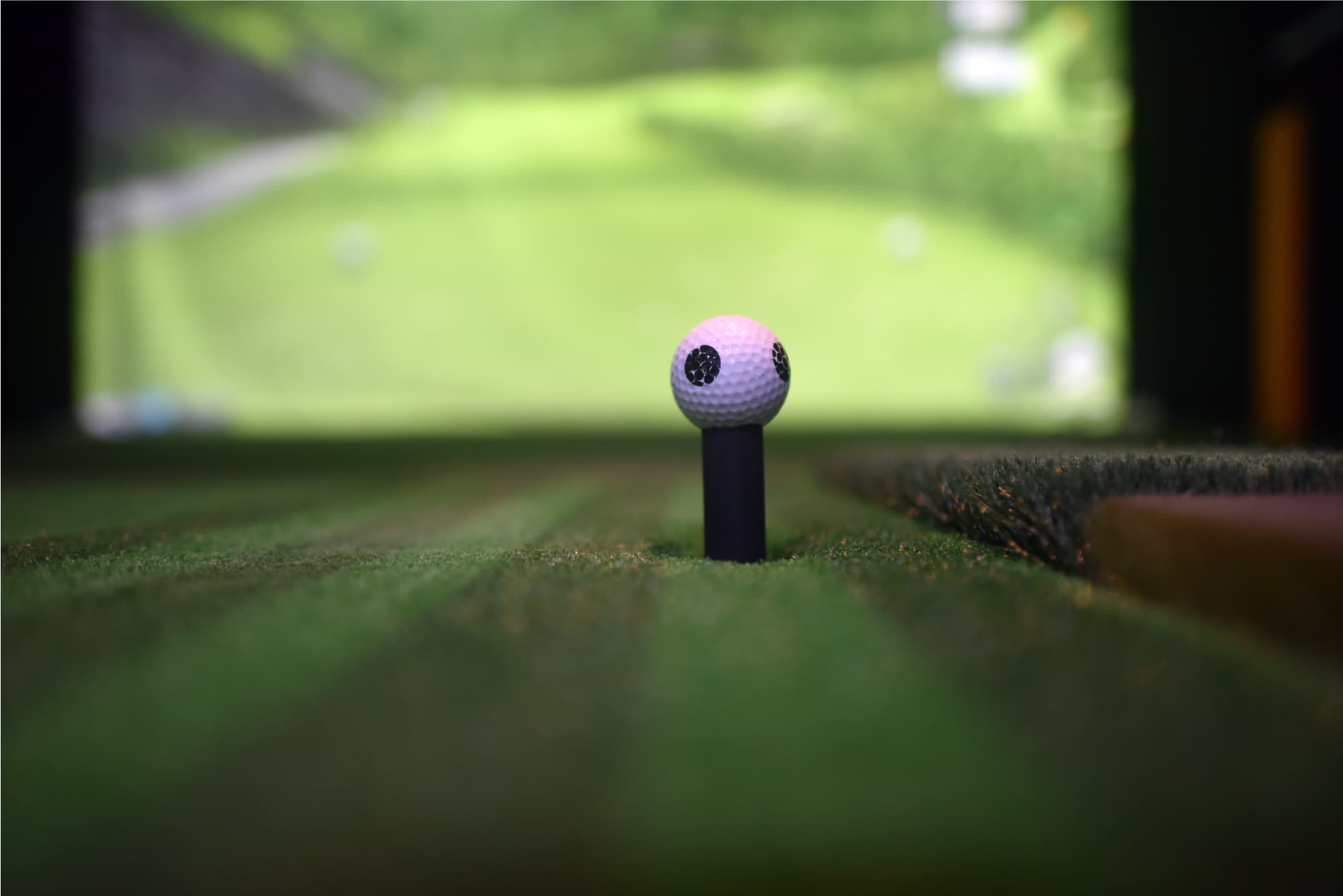 Bunkers Indoor Golf - Dundee - Image 1