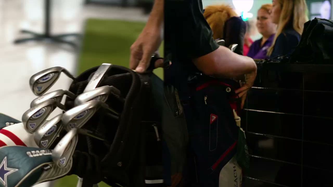 The Jacket Indoor Golf - Image 8