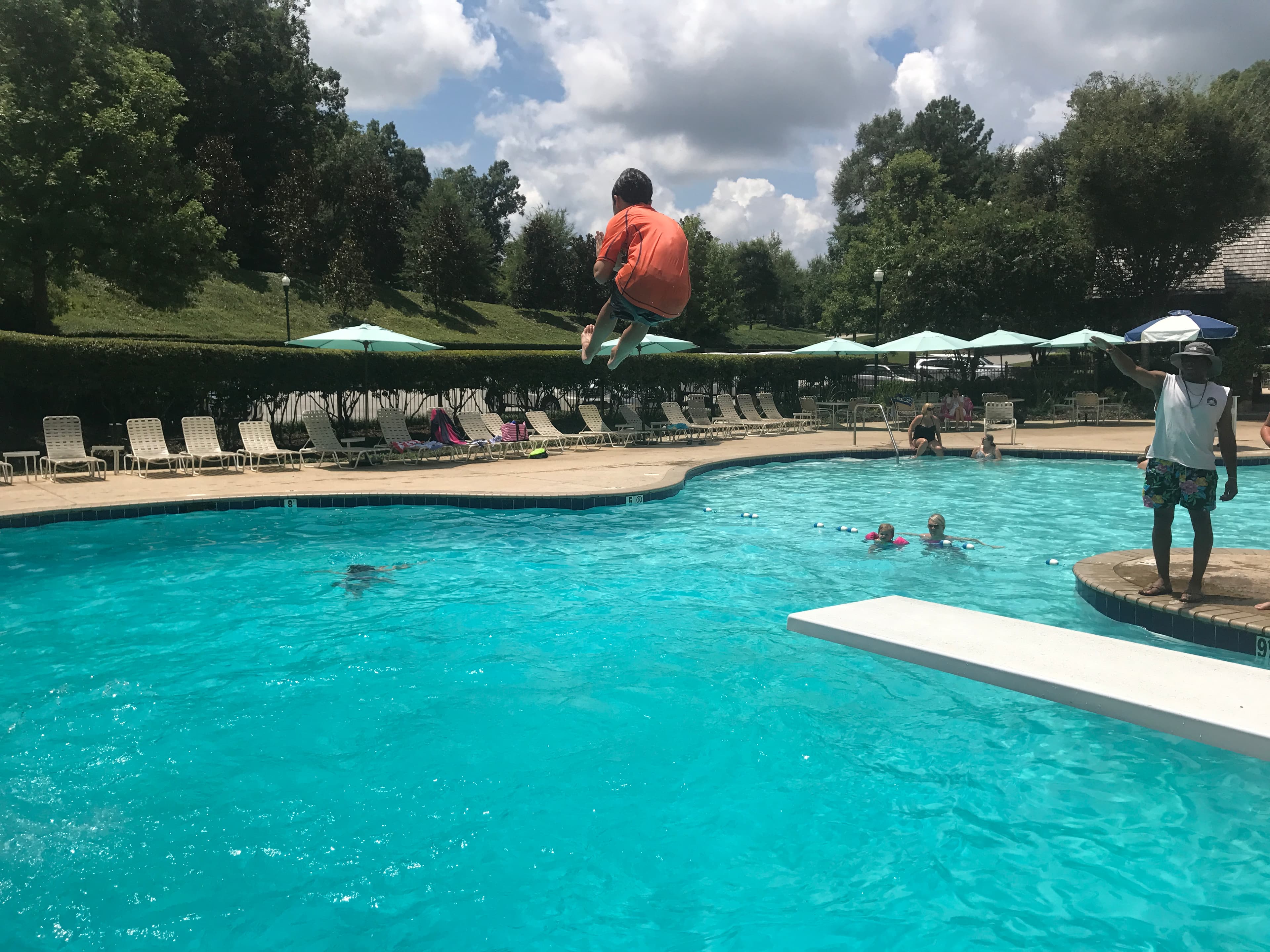 Moore's Mill Club - Image 8