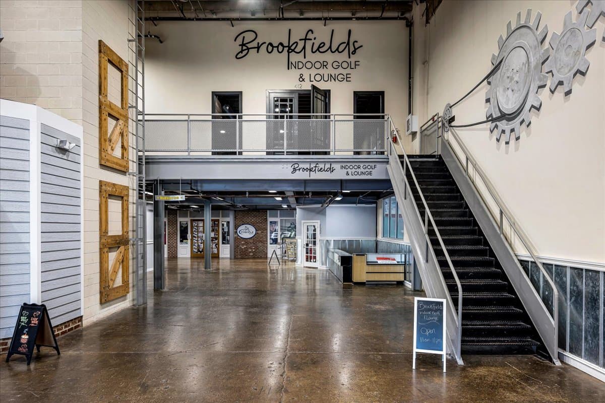 Brookfields Indoor Golf & Lounge - Image 6