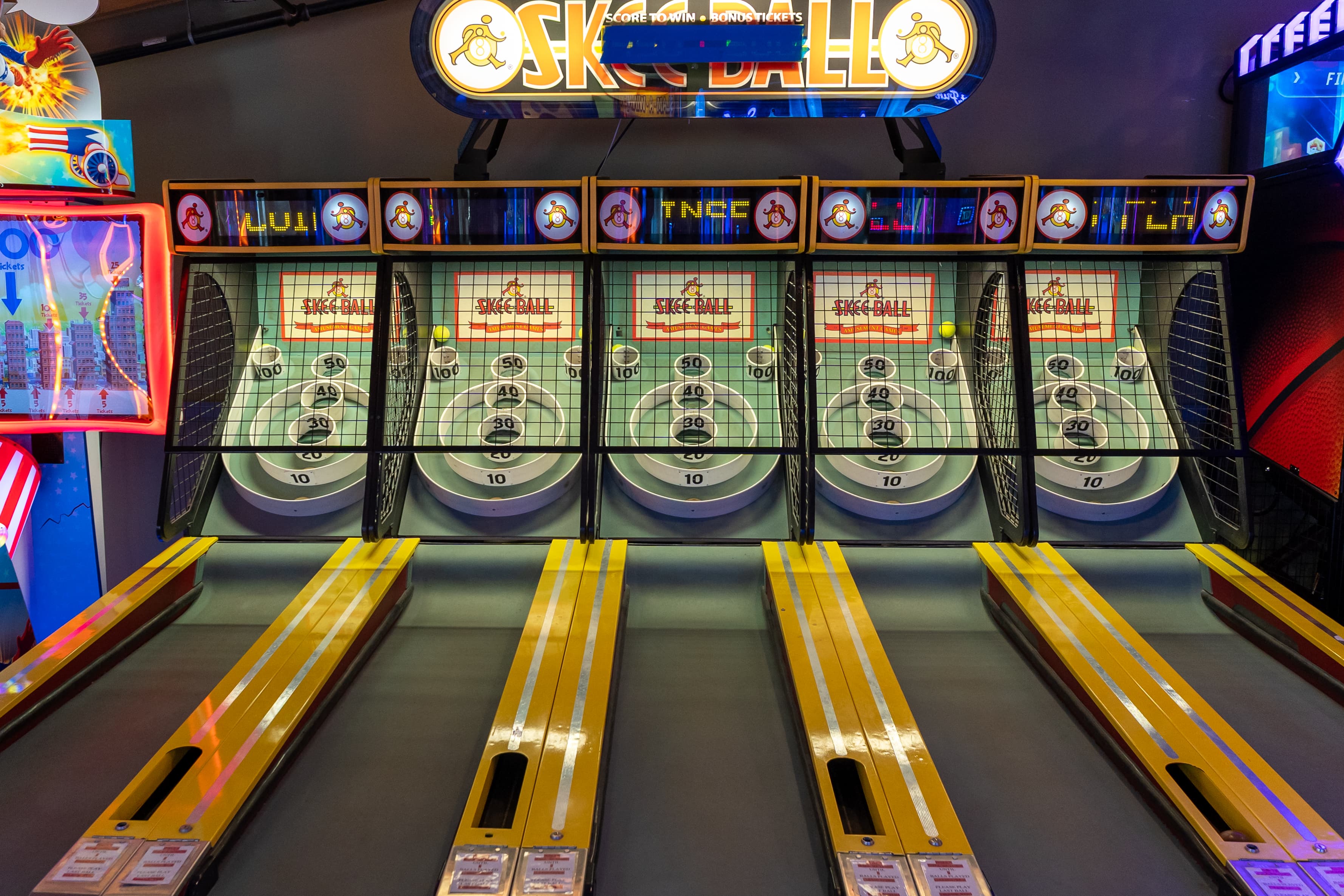 Old Pro Golf - 136th Street - Image 7