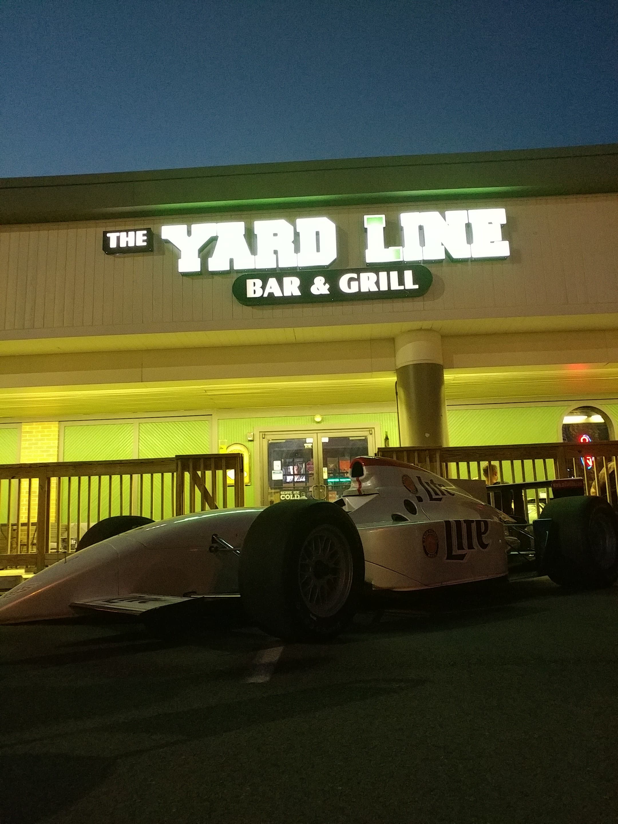 The Yard Line Lounge - Image 2