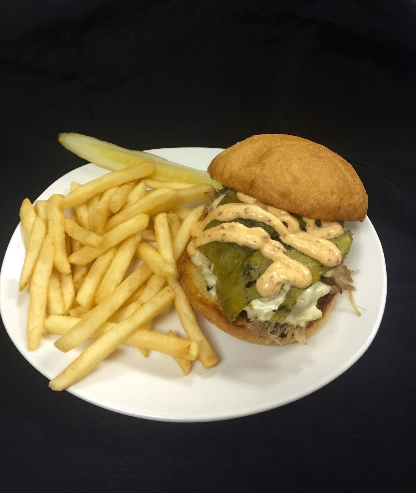 McMashers Sports Bar & Grill - Image 3